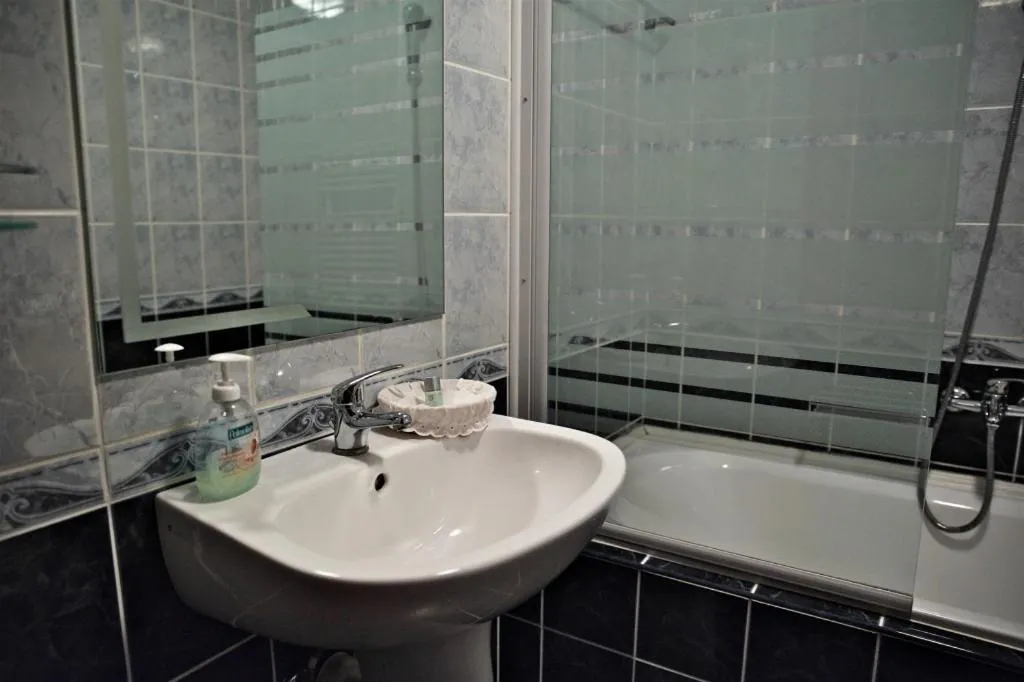 Bathroom in Hotel Lukács Superior