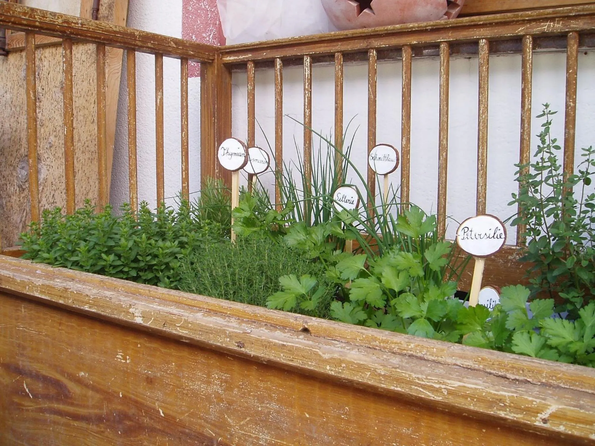 Decorative detail in Garni Ortles