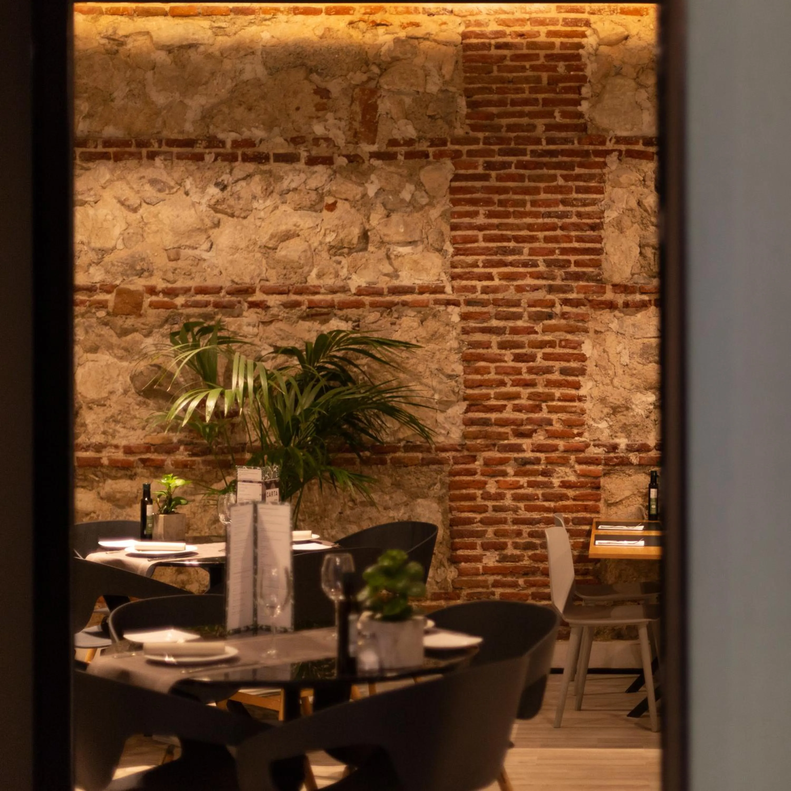 Restaurant/places to eat in Petit Palace Santa Bárbara