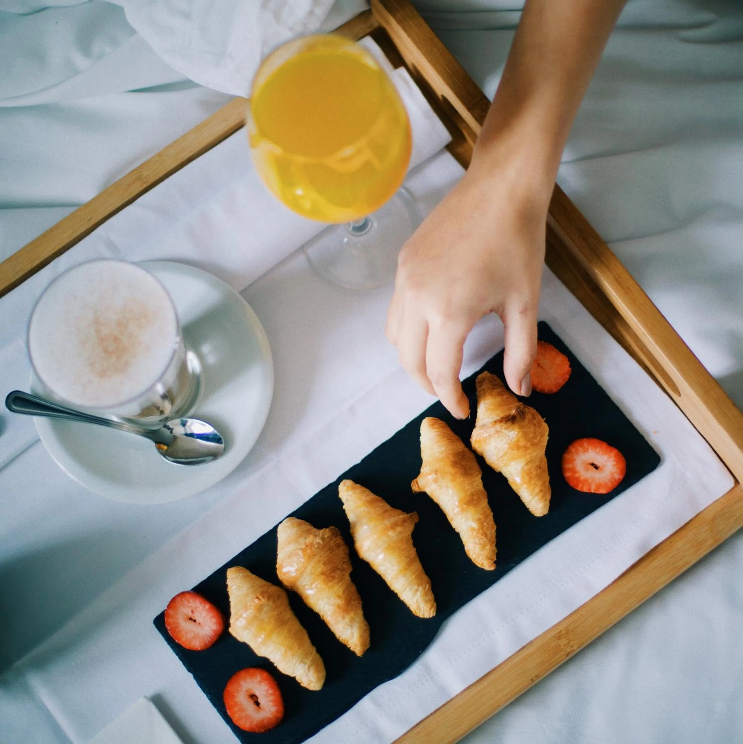 Food and drinks in Petit Palace Santa Bárbara