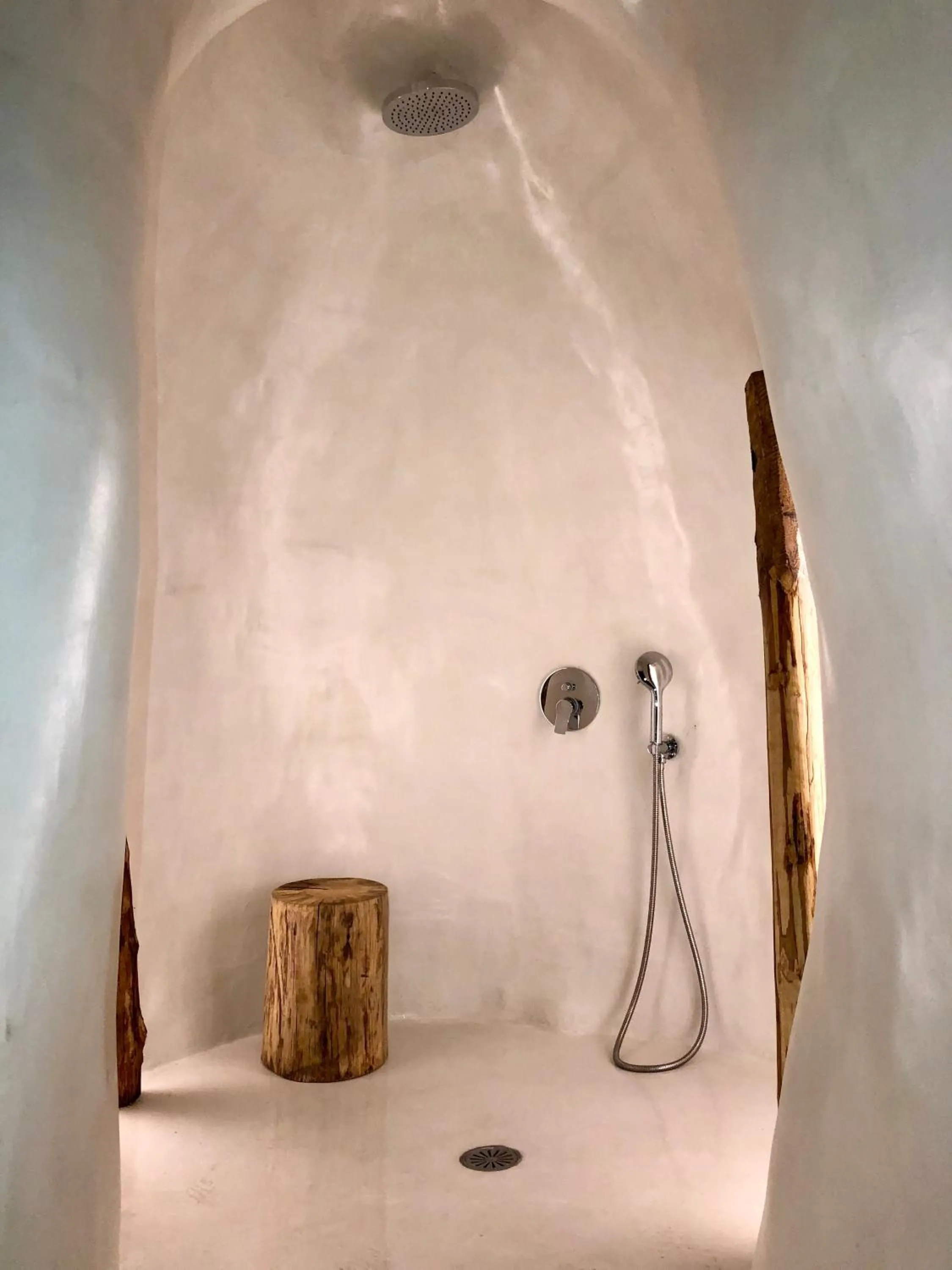 Shower in Nalas Suites