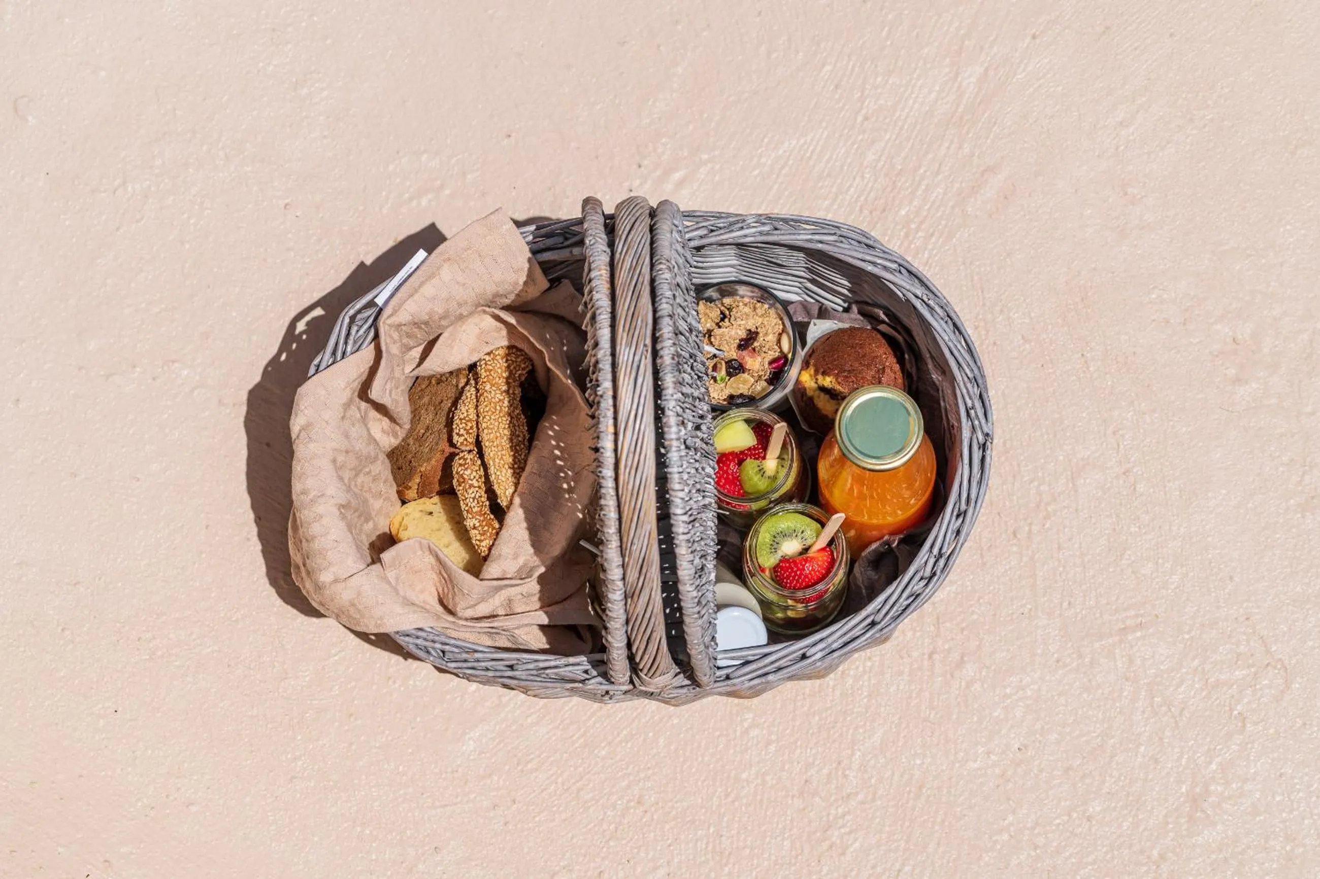 Breakfast in Nalas Suites