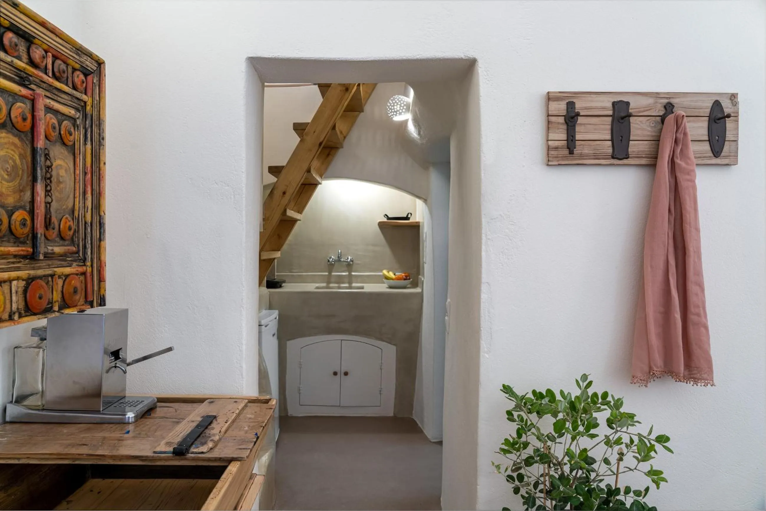 Coffee/tea facilities in Nalas Suites