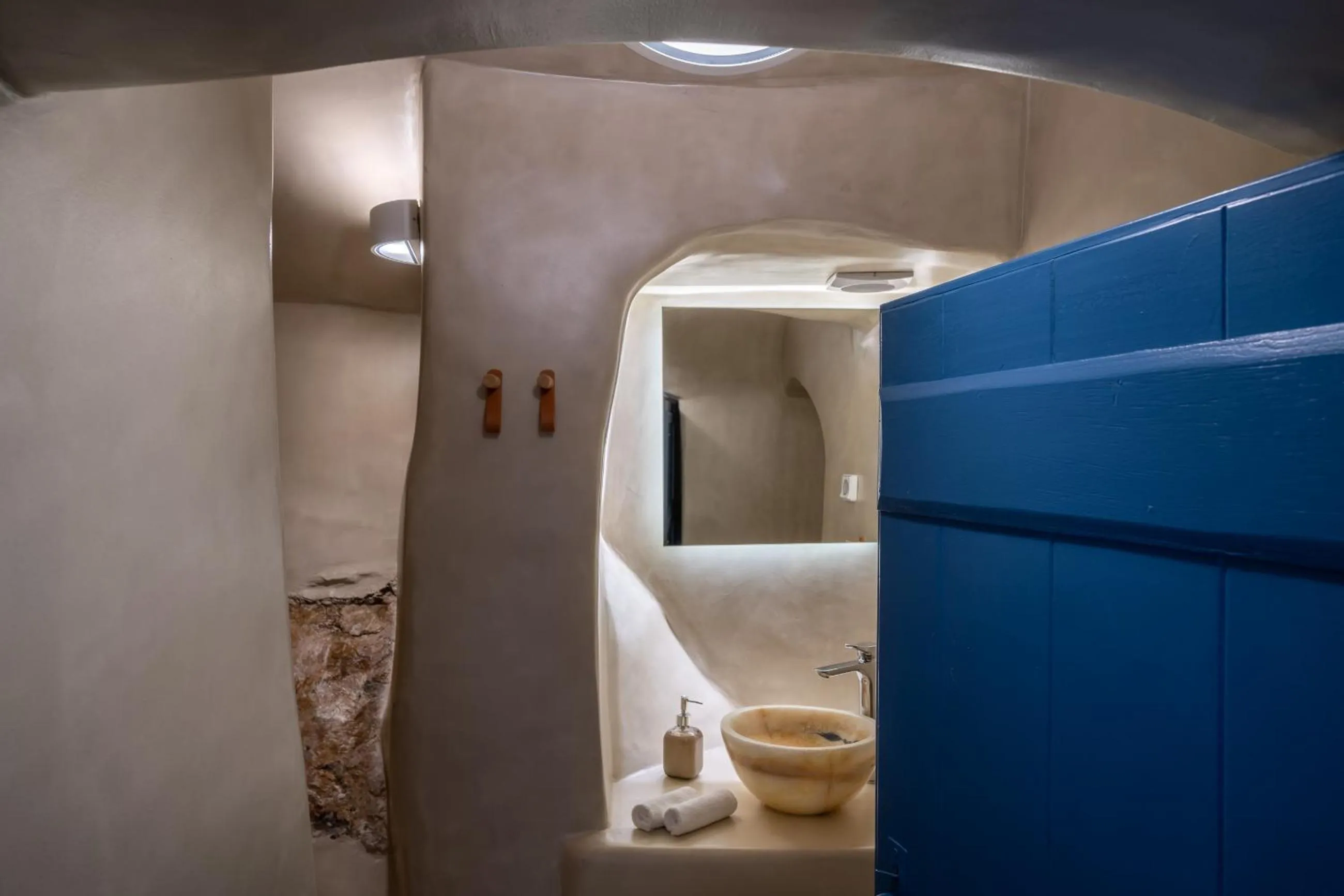 Shower in Nalas Suites