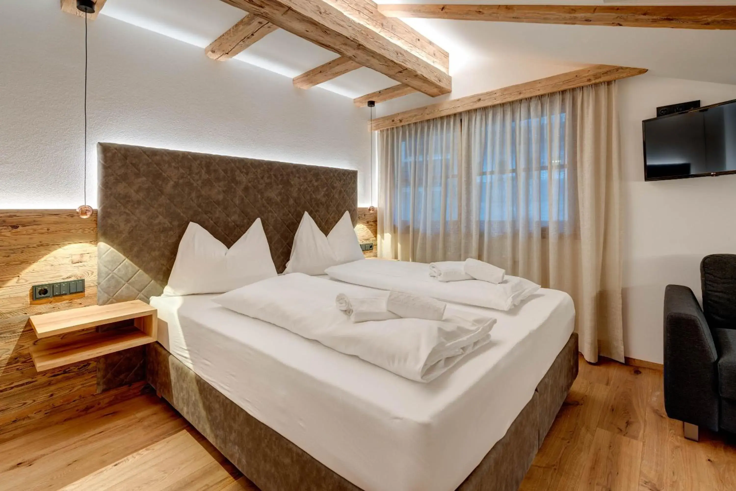 Junior Suite with Mountain View in Hotel Residence Gasser Junior Suite with Mountain View in Hotel Residence Gasser