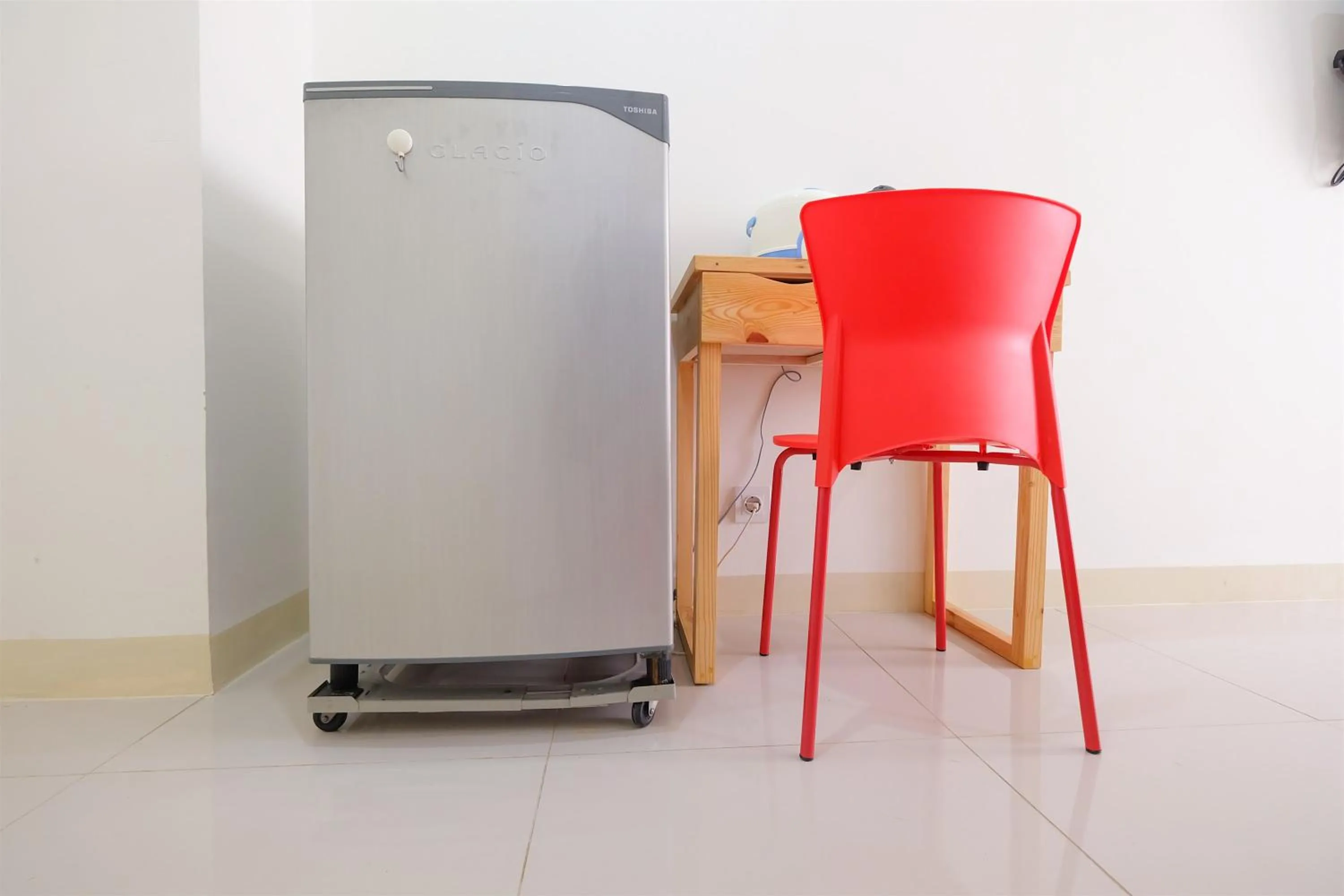 Comfy Studio Apartment @ Green Pramuka City By Travelio