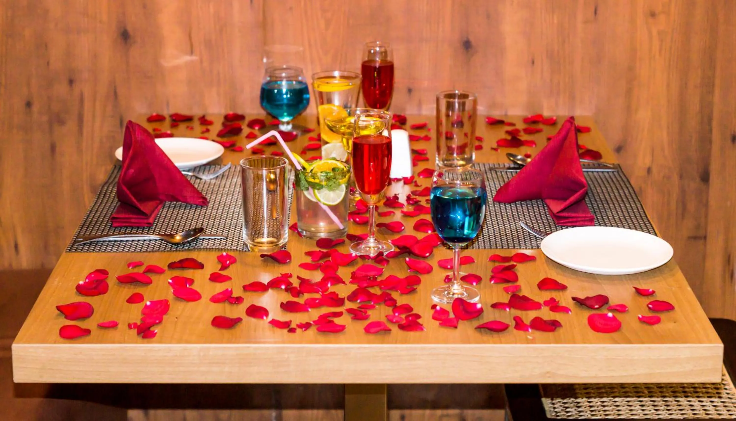 Restaurant/places to eat in ICON Boutique by Bhagini