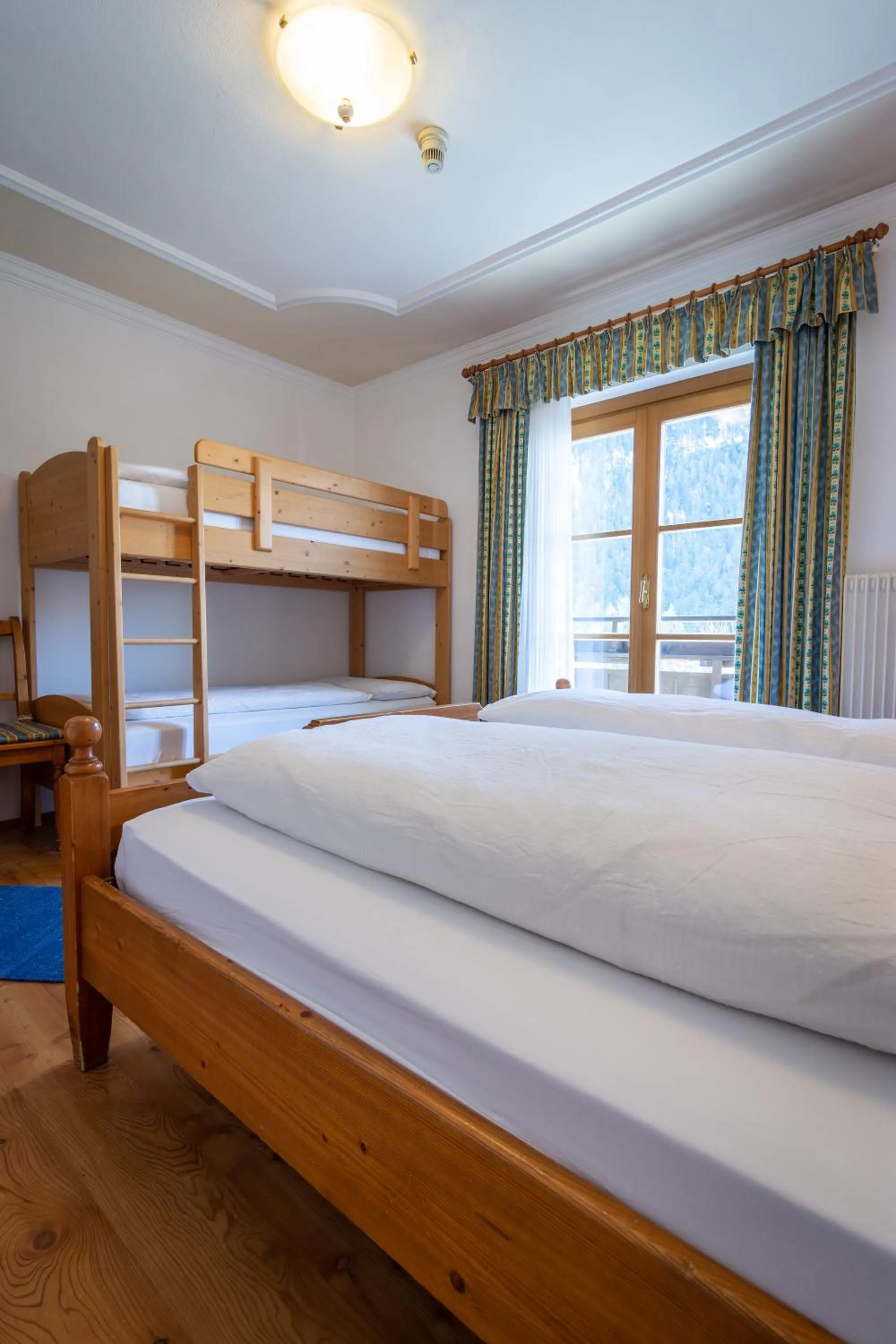 bunk bed, Bed in Hotel Erika