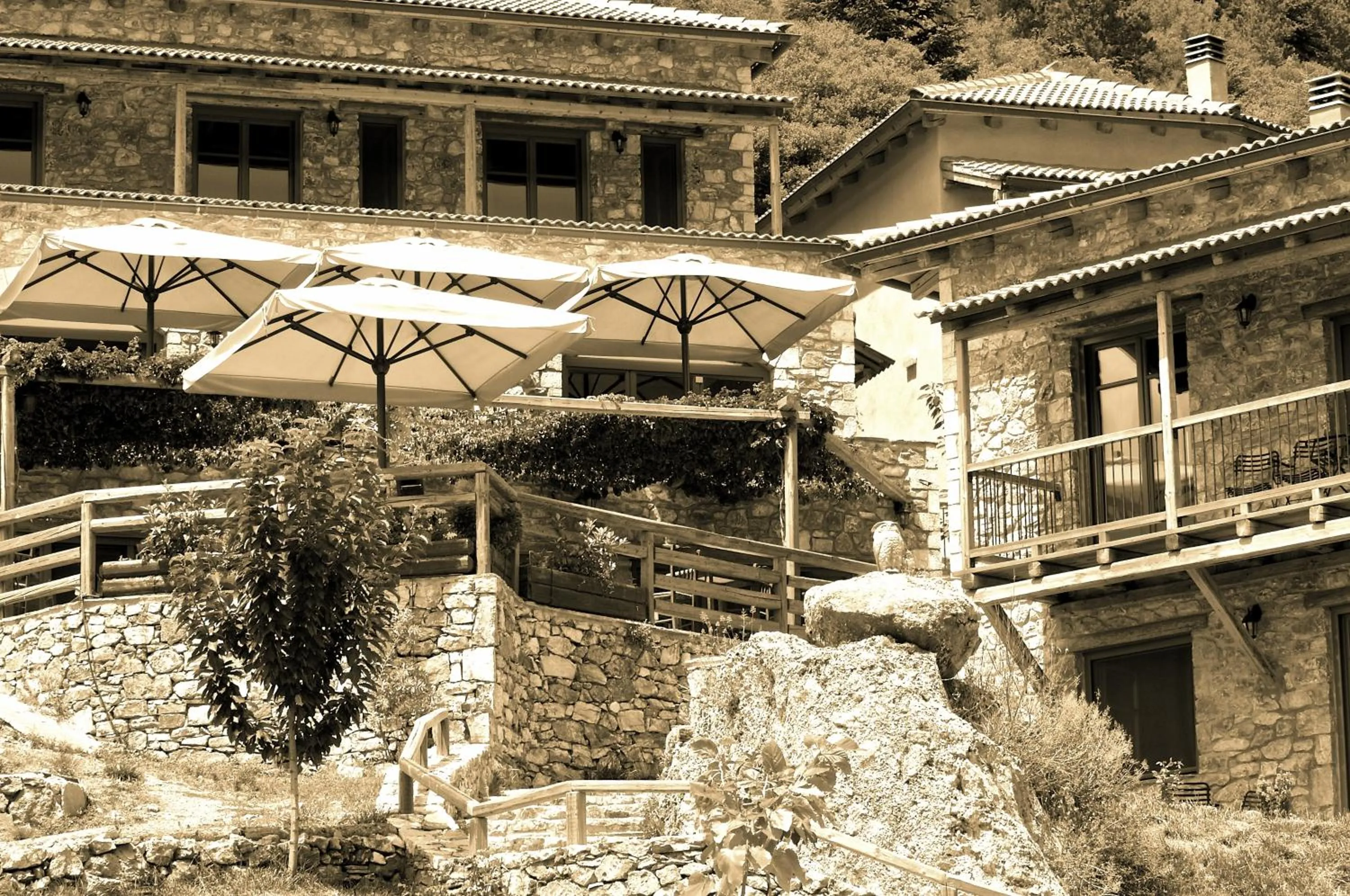 Facade/entrance in Pritanio