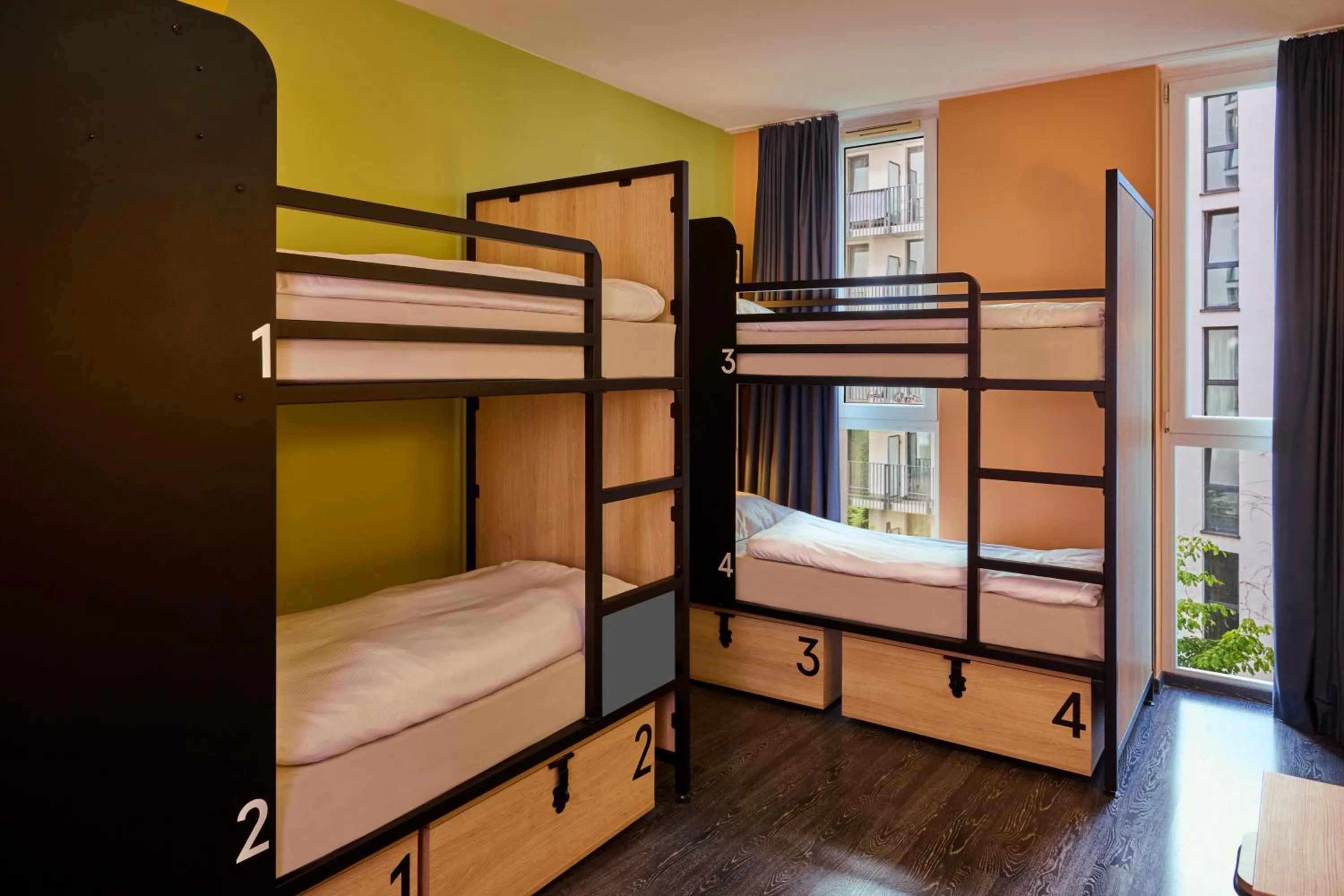 Bed in Generator Berlin Alexanderplatz