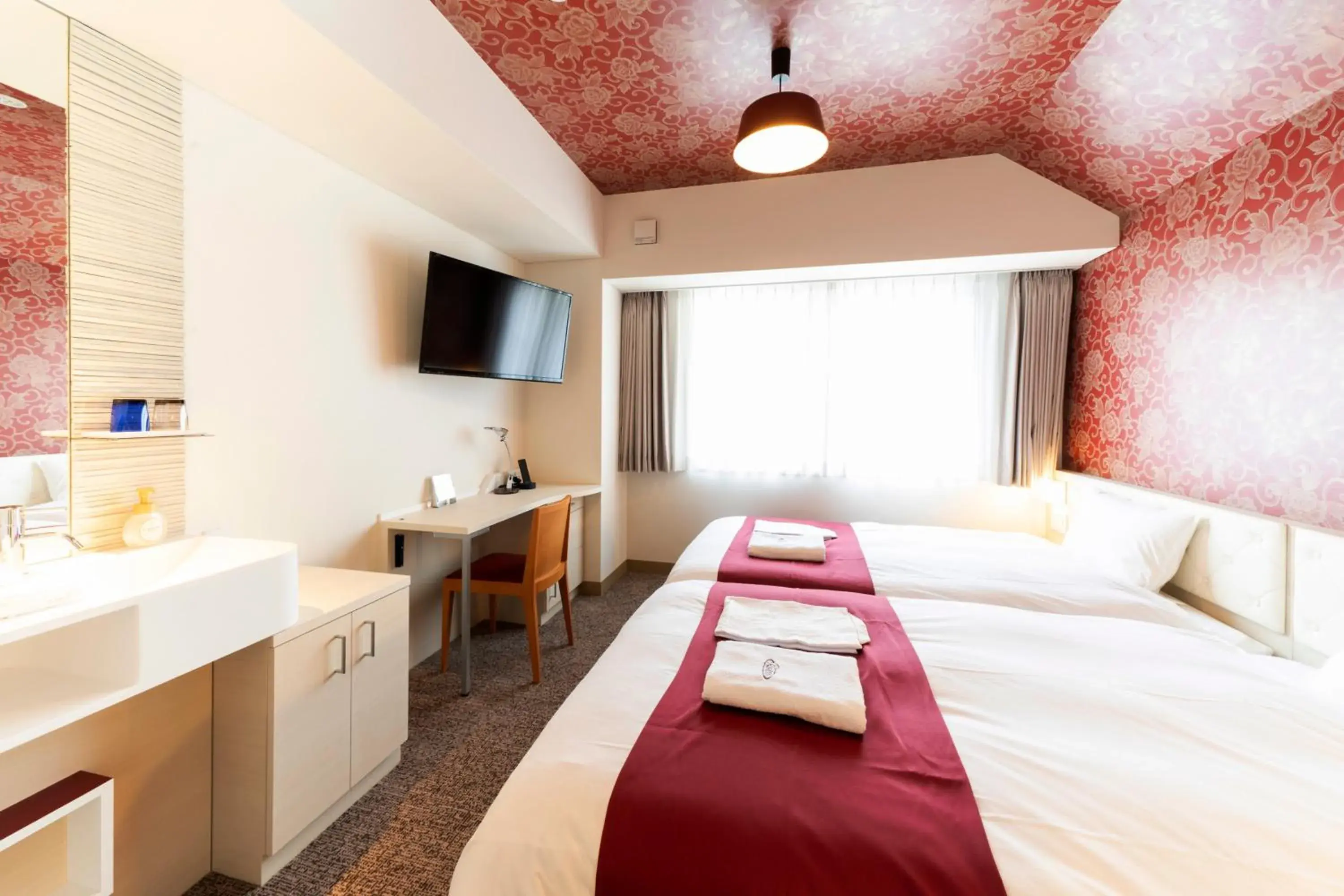 Photo of the whole room, Bed in Hotel Rosso Karuizawa Photo of the whole room, Bed in Hotel Rosso Karuizawa