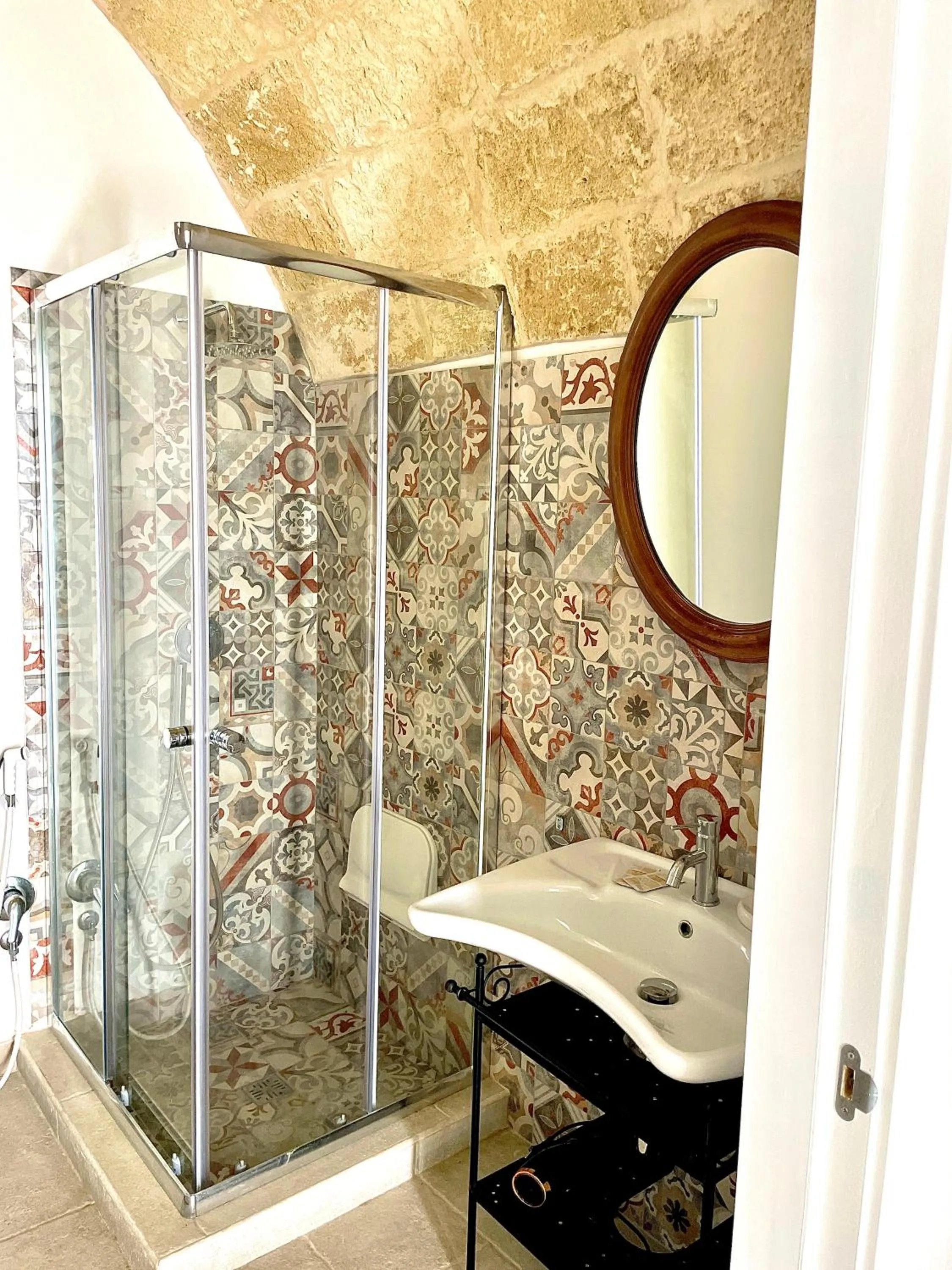 Shower in Corte Scarcia