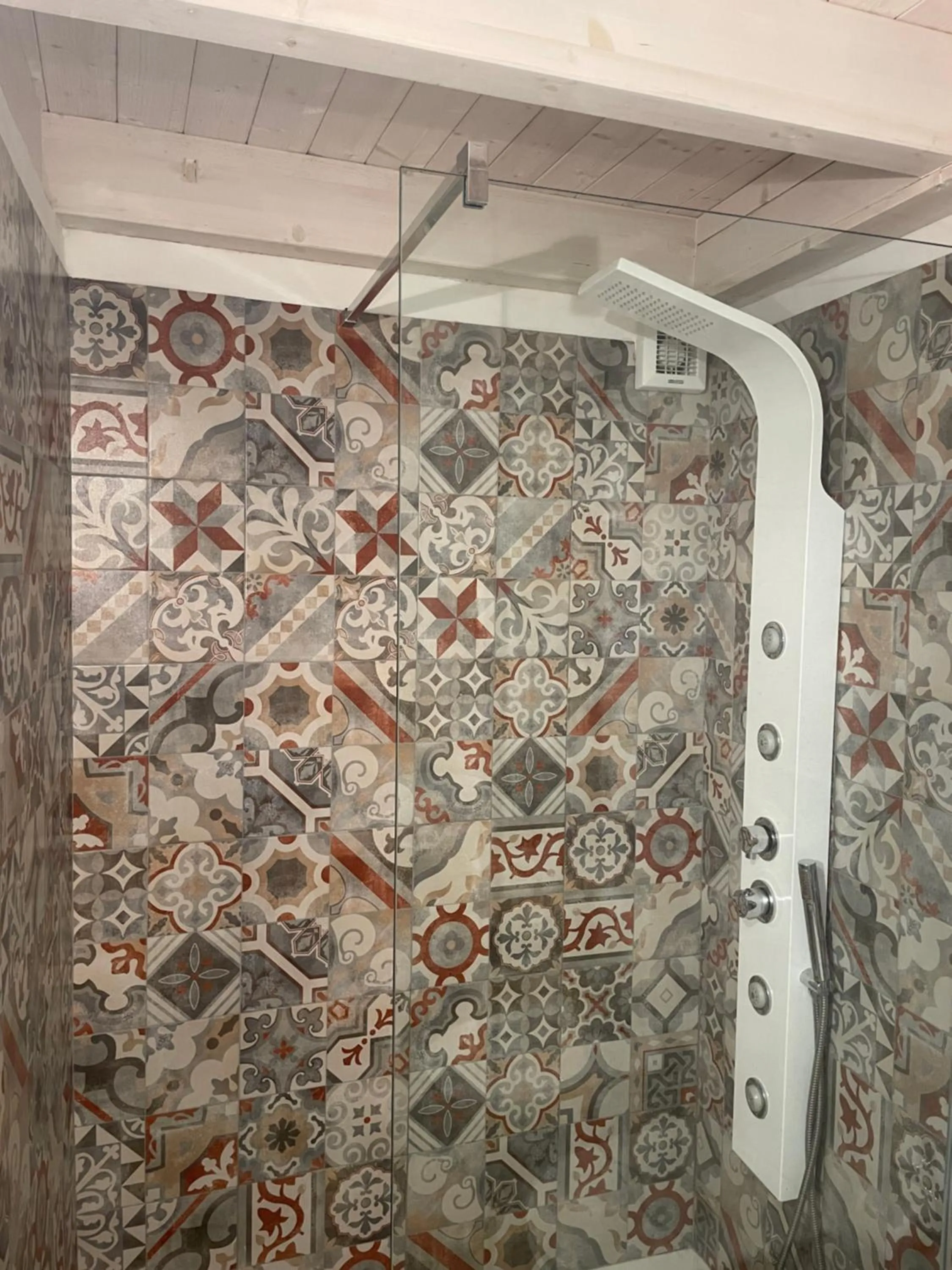 Shower in Corte Scarcia