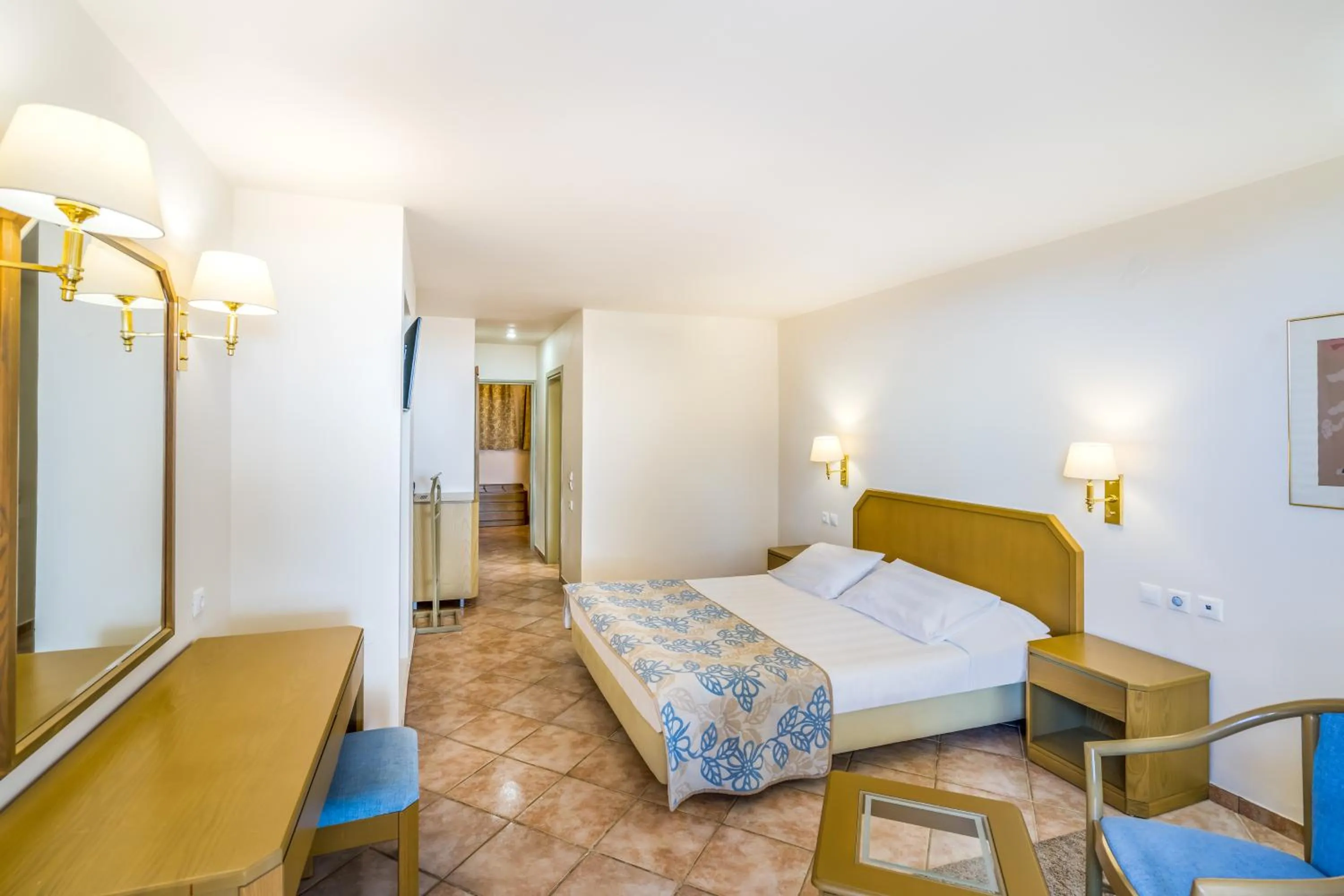 Bed in Iberostar Waves Creta Panorama & Mare