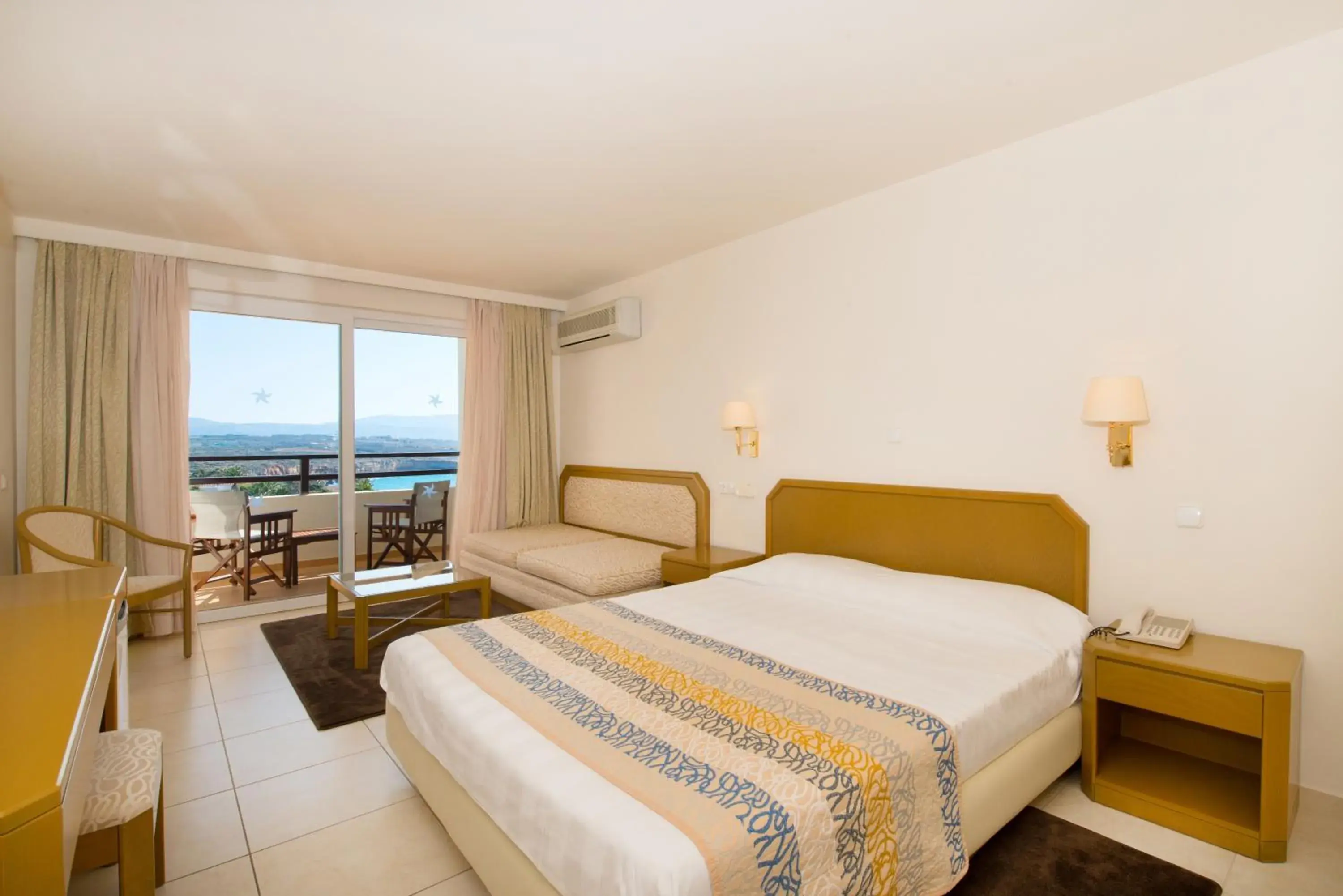 Double Room with Sea View in Iberostar Waves Creta Panorama & Mare Double Room with Sea View in Iberostar Waves Creta Panorama & Mare