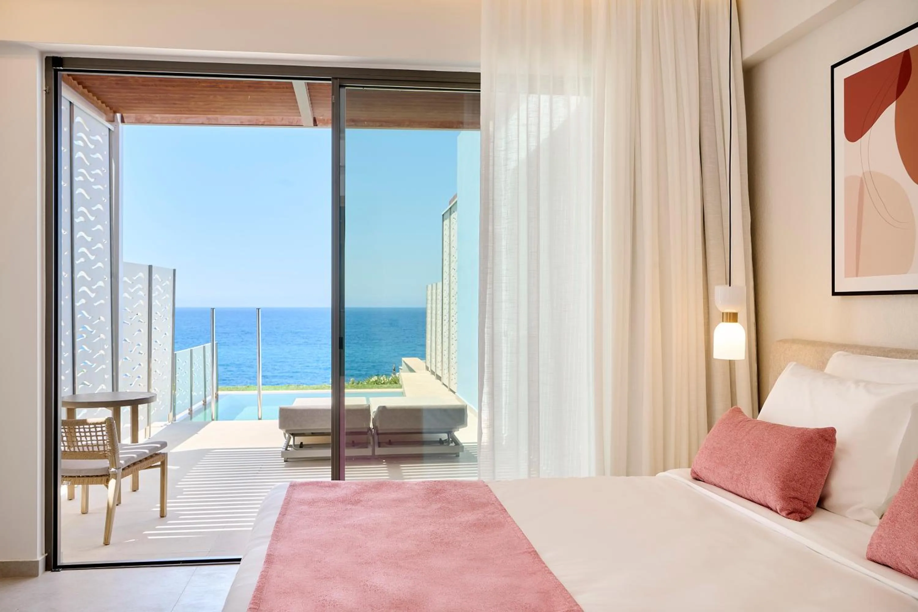 Bed in Iberostar Waves Creta Panorama & Mare