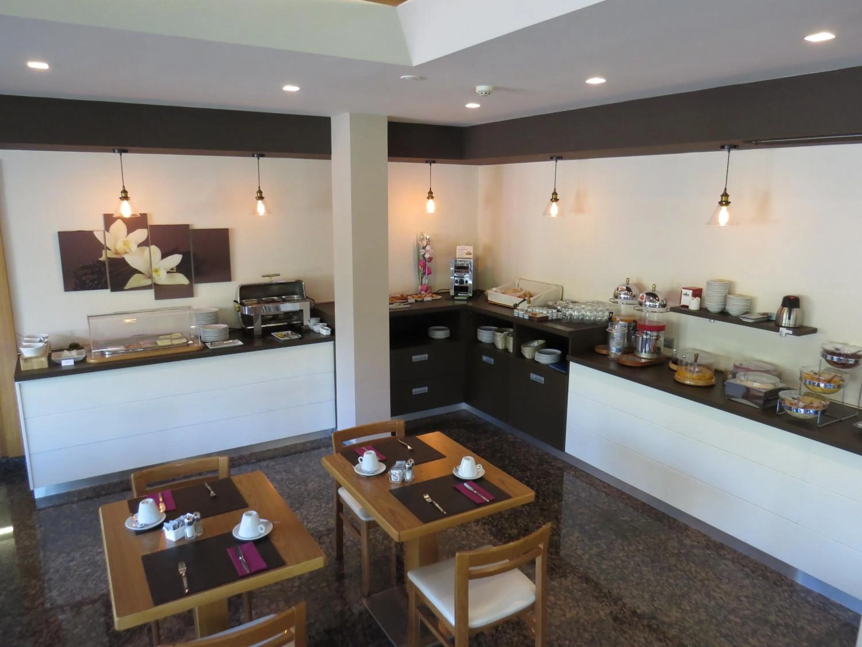 Restaurant/places to eat in Hotel Villa Claudia