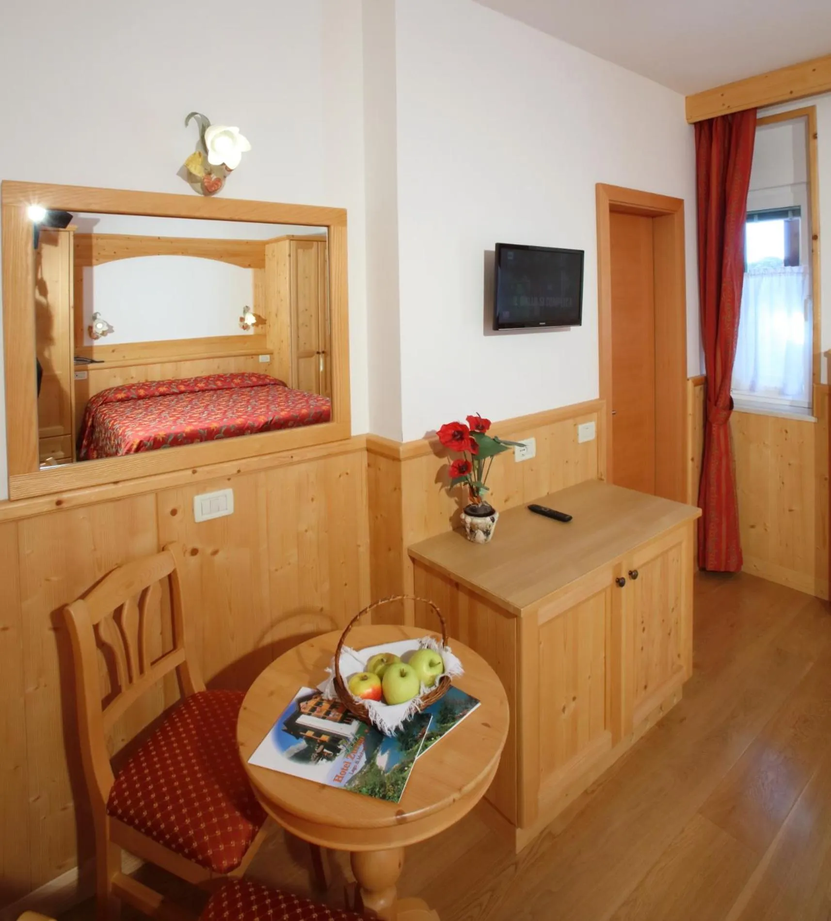 Photo of the whole room in Hotel Zurigo