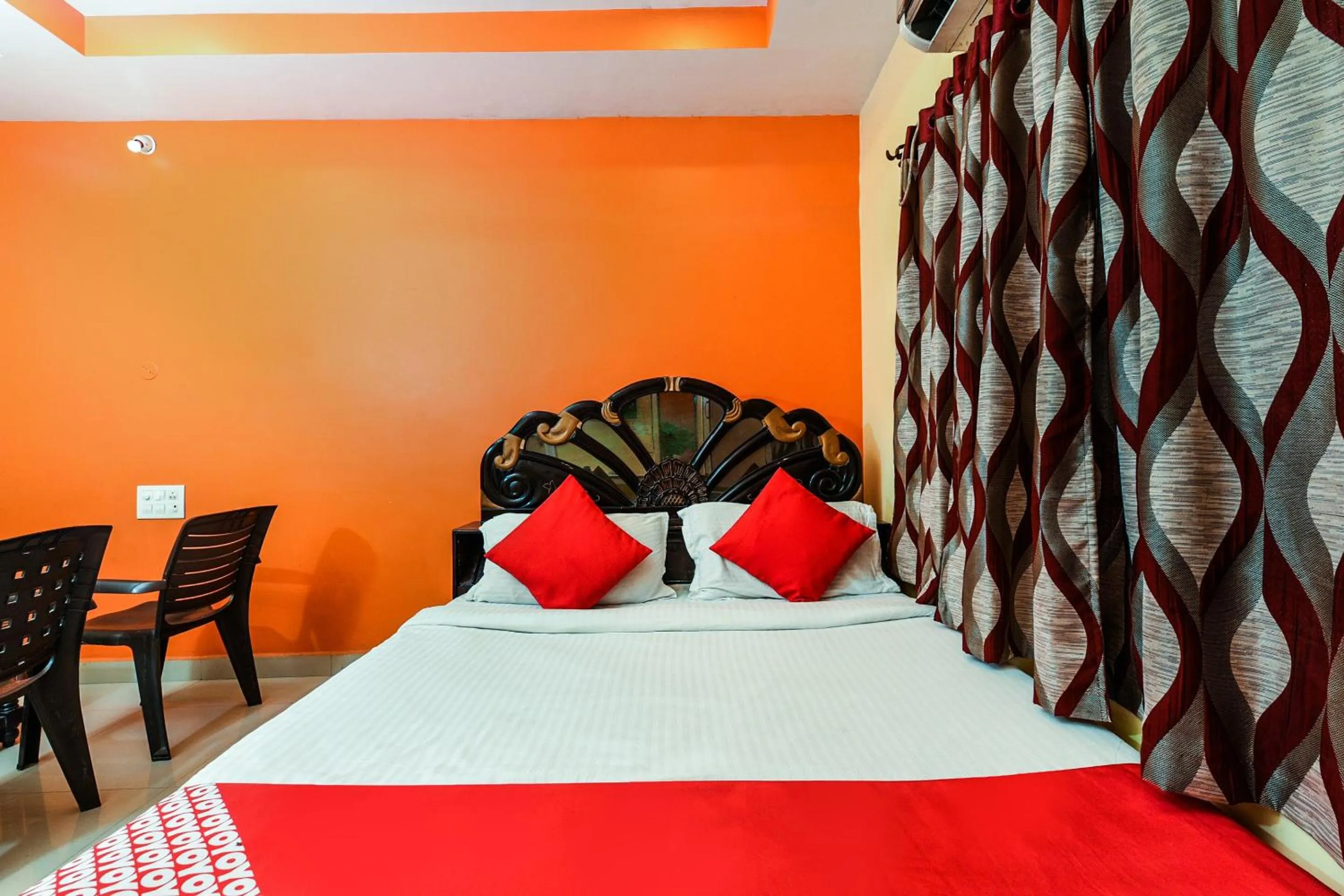 Bedroom, Bed in Hotel O Sindhura Guest House