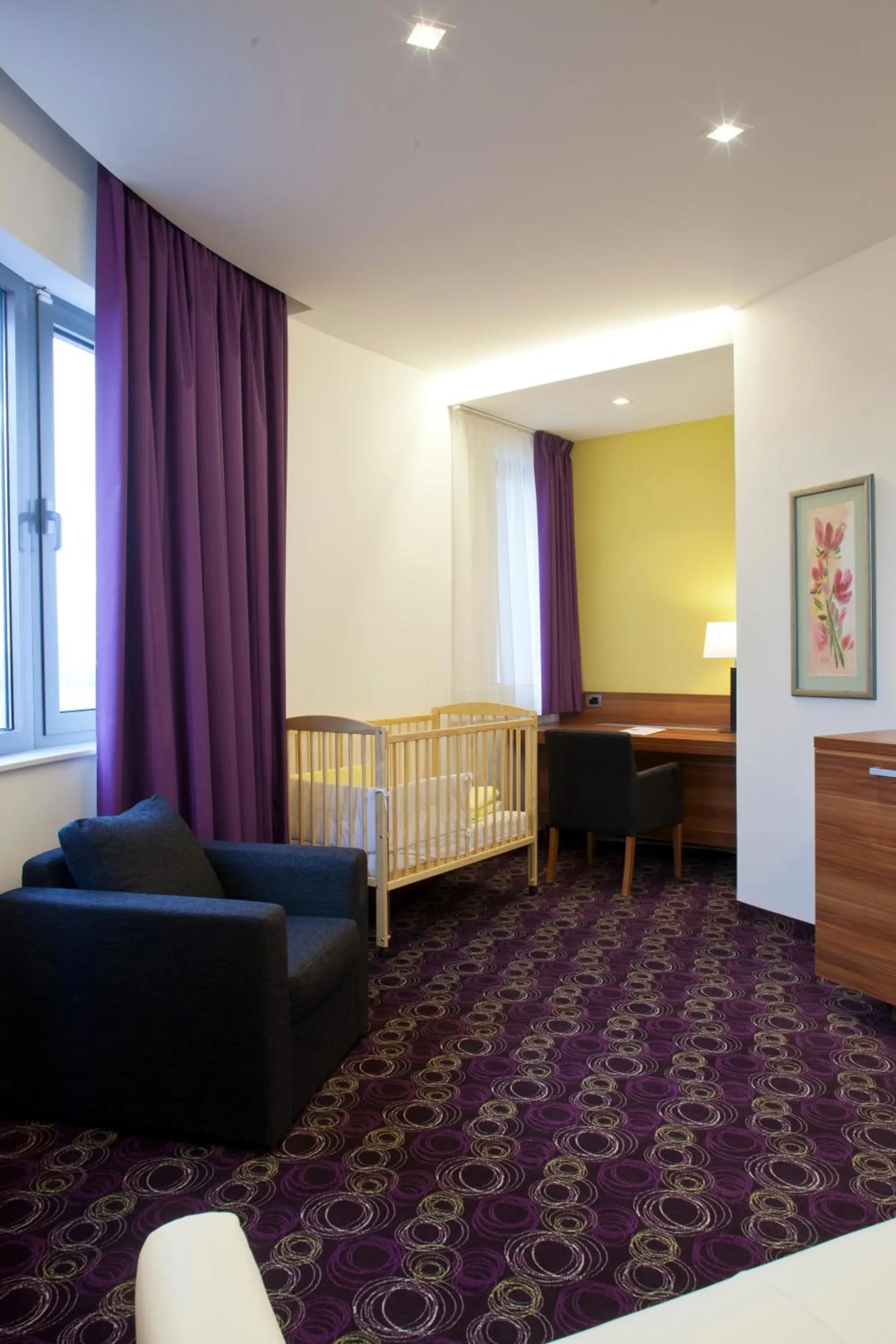 Seating area, Bed in Hotel Sport