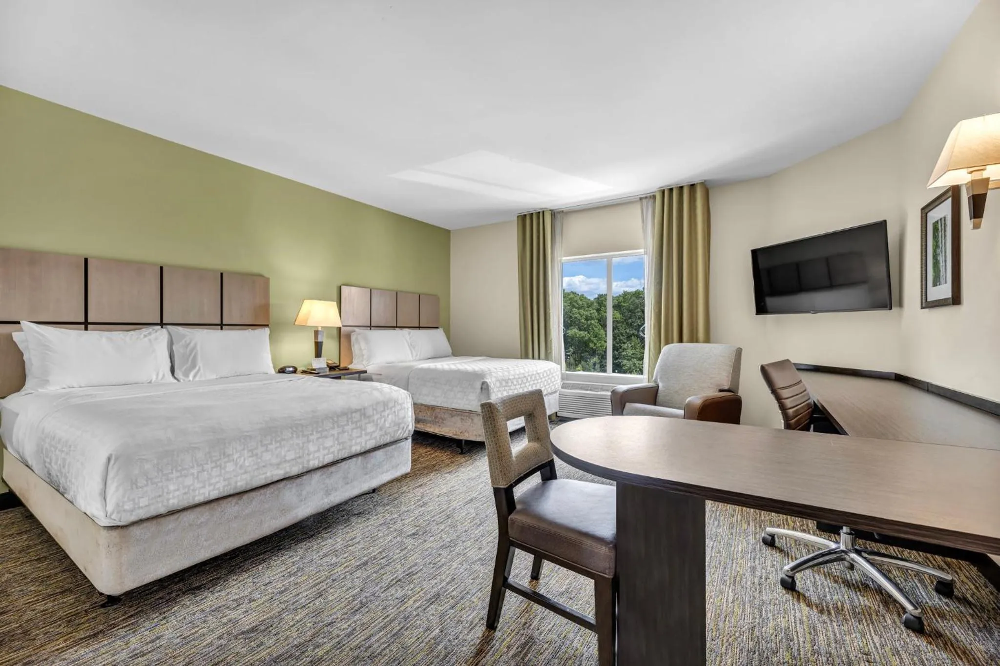 Photo of the whole room, Bed in Candlewood Suites - Dumfries - Quantico by IHG