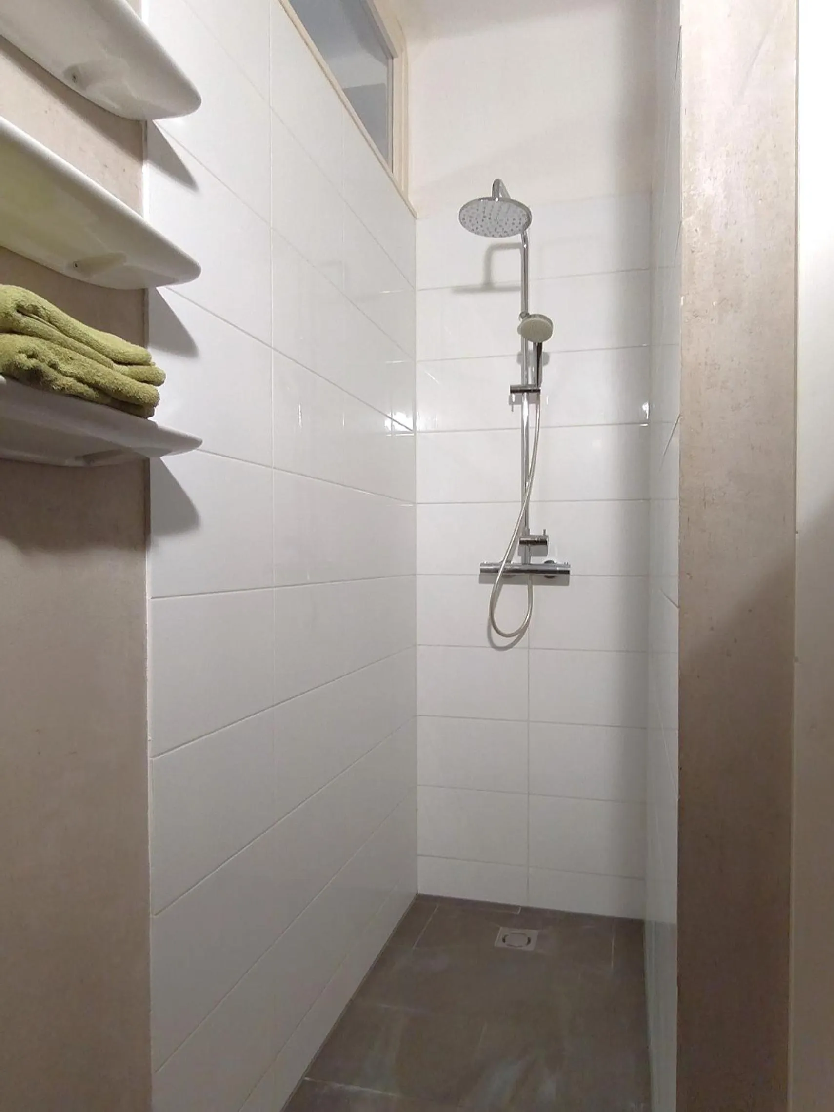 Shower in Altstadthaus Cityappartements