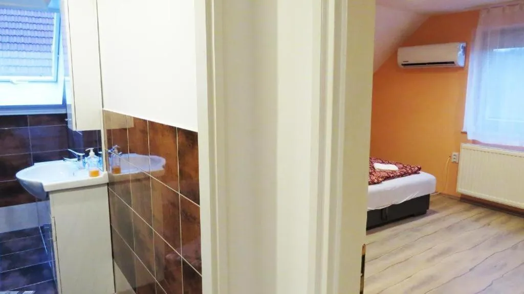 Bed in Hőforrás Wellness Vendégház