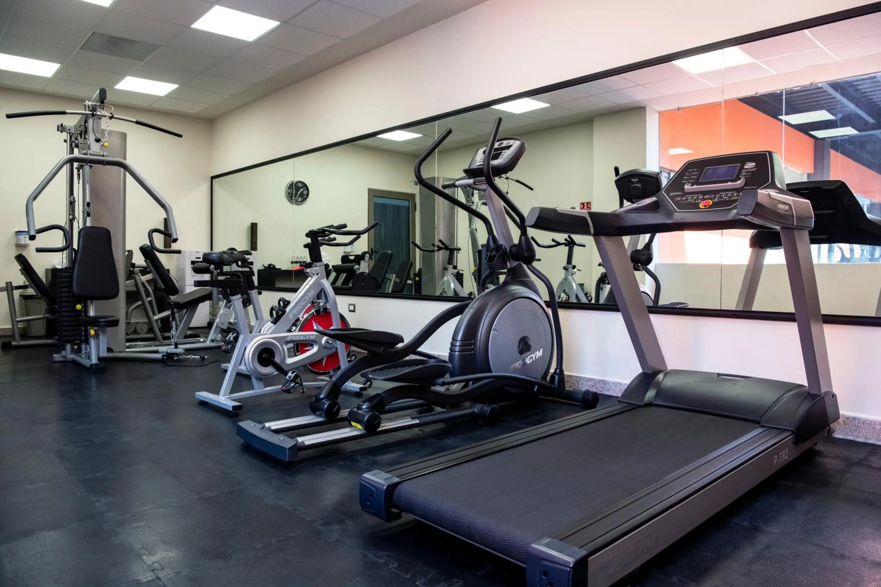 Fitness centre/facilities in Comfort Inn Irapuato