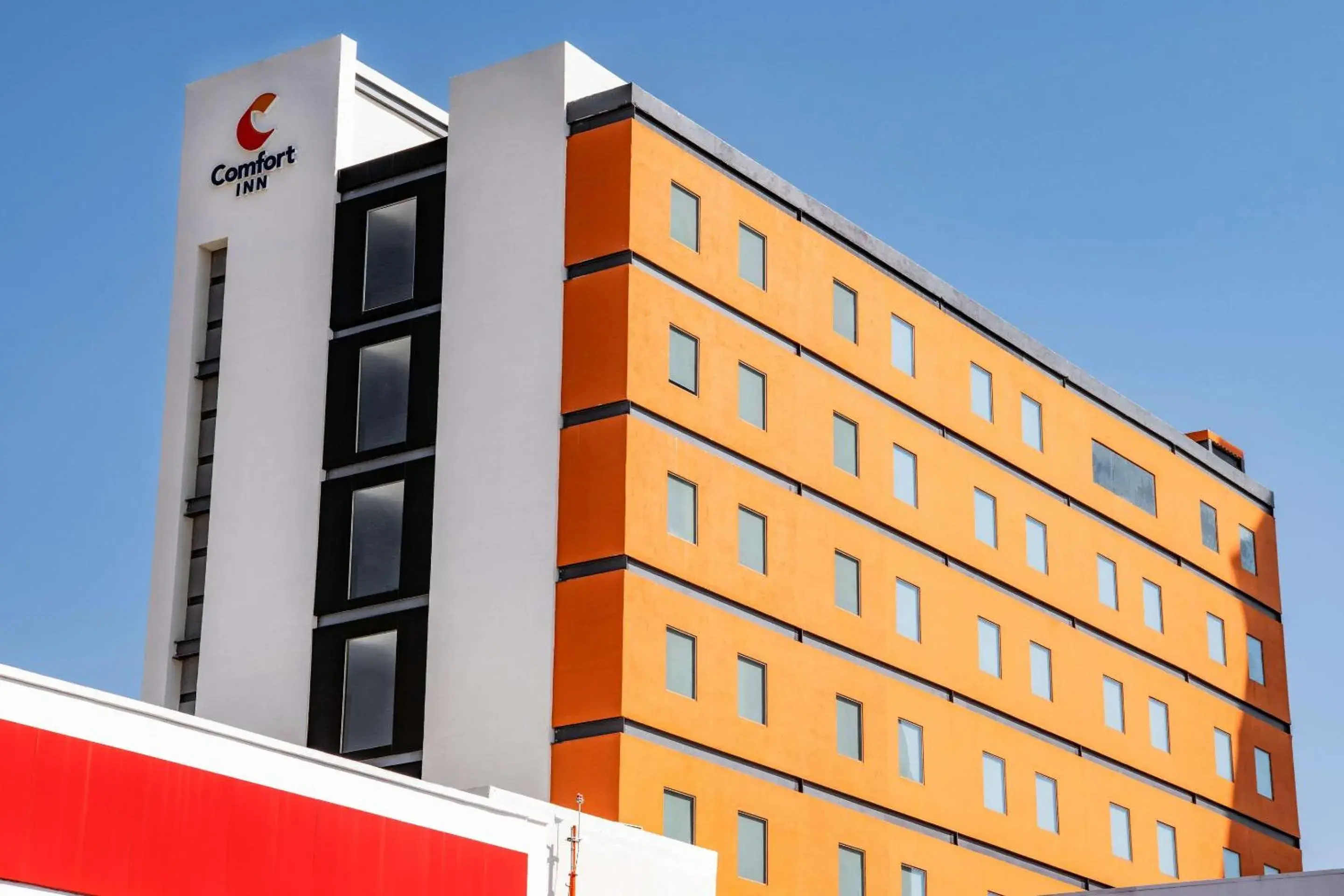 Property building in Comfort Inn Irapuato Property building in Comfort Inn Irapuato