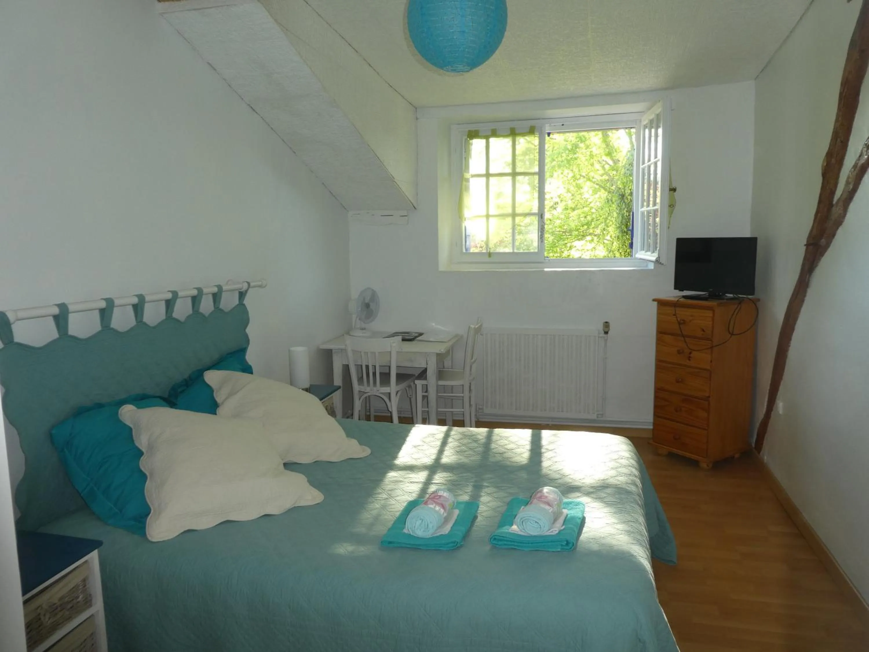 Bed in Les chambres du Ladoux