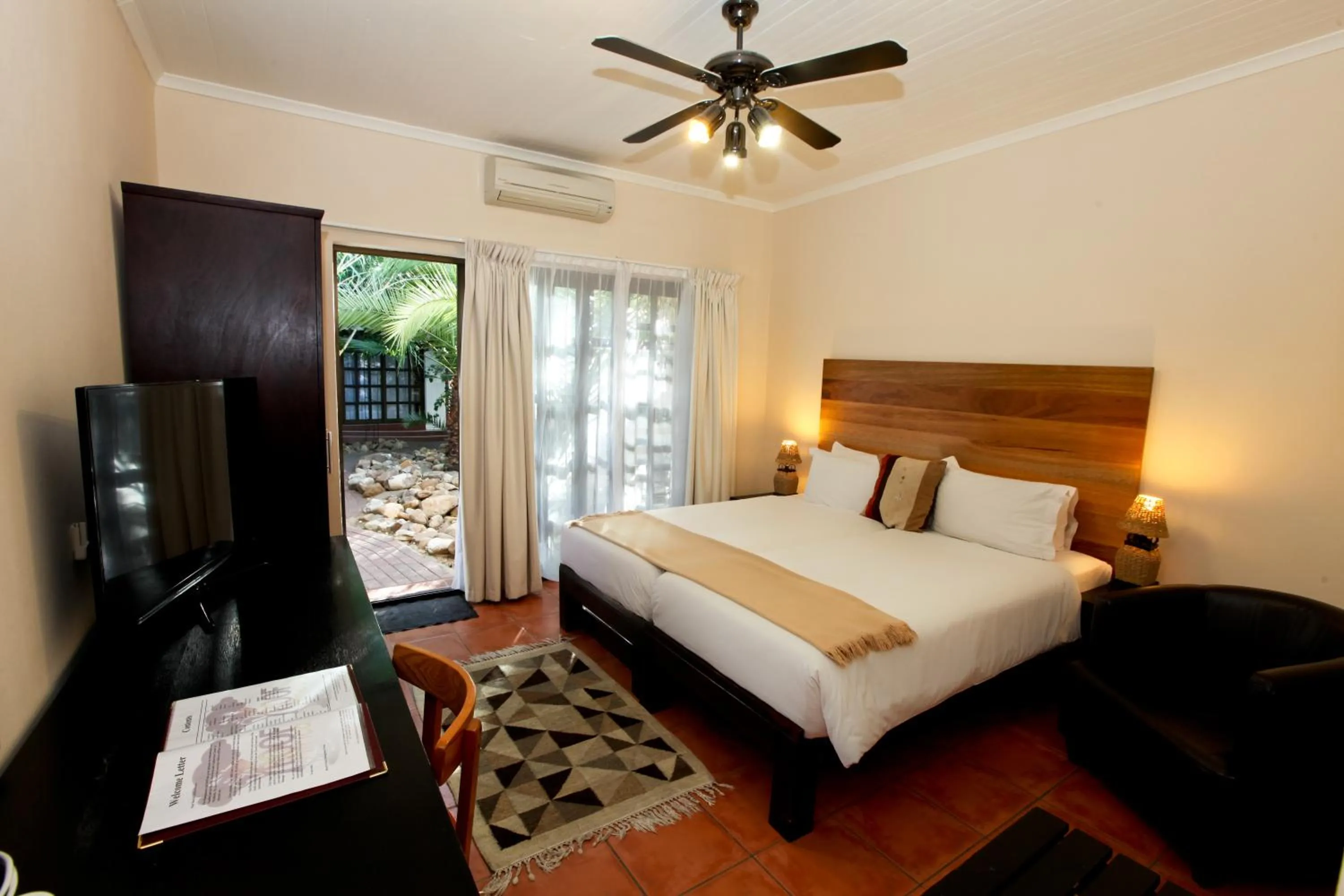Day, Bed in Roof of Africa Hotel