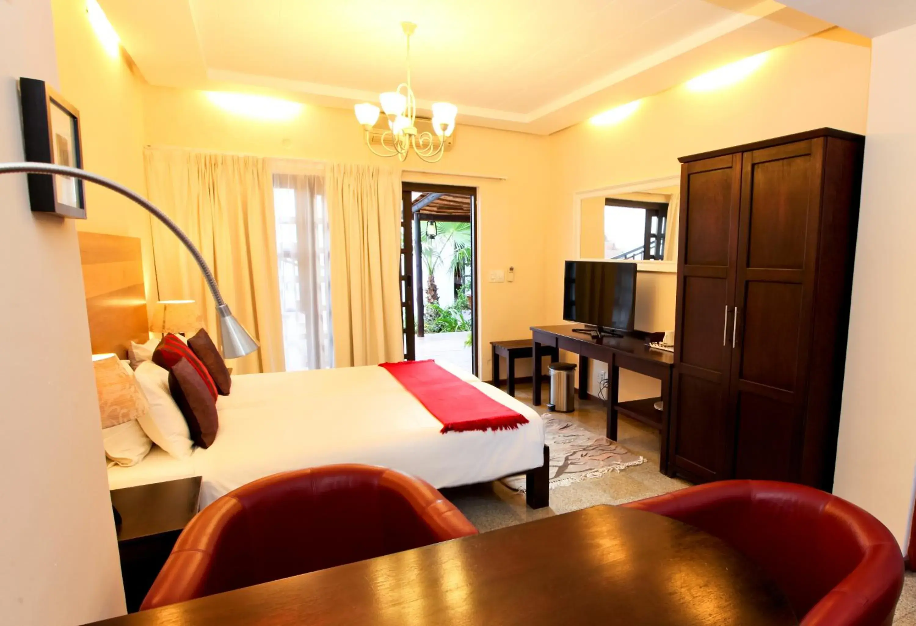 Luxury Double or Twin Room - single occupancy in Roof of Africa Hotel Luxury Double or Twin Room - single occupancy in Roof of Africa Hotel