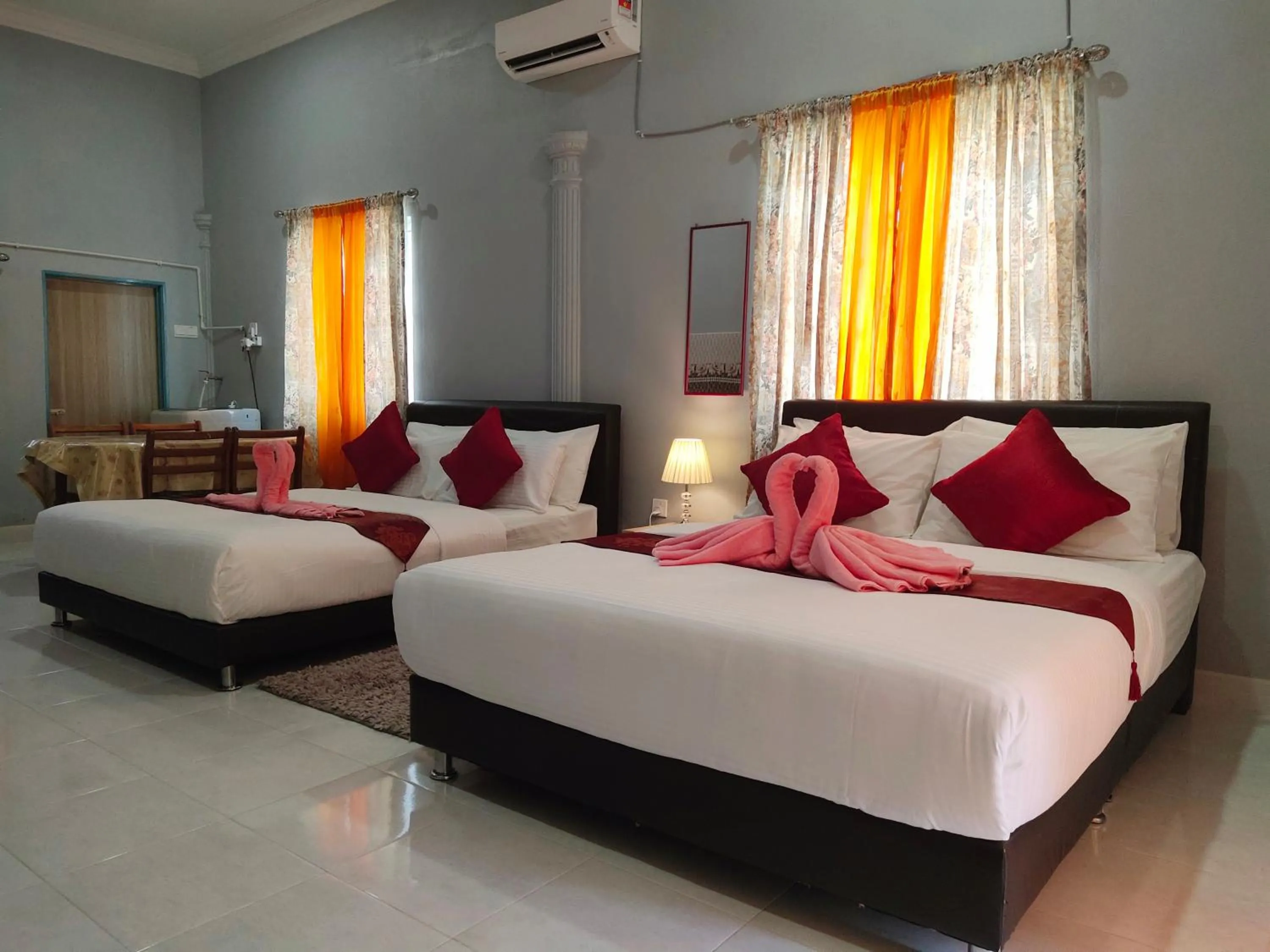 Bed in Ku's Roomstay