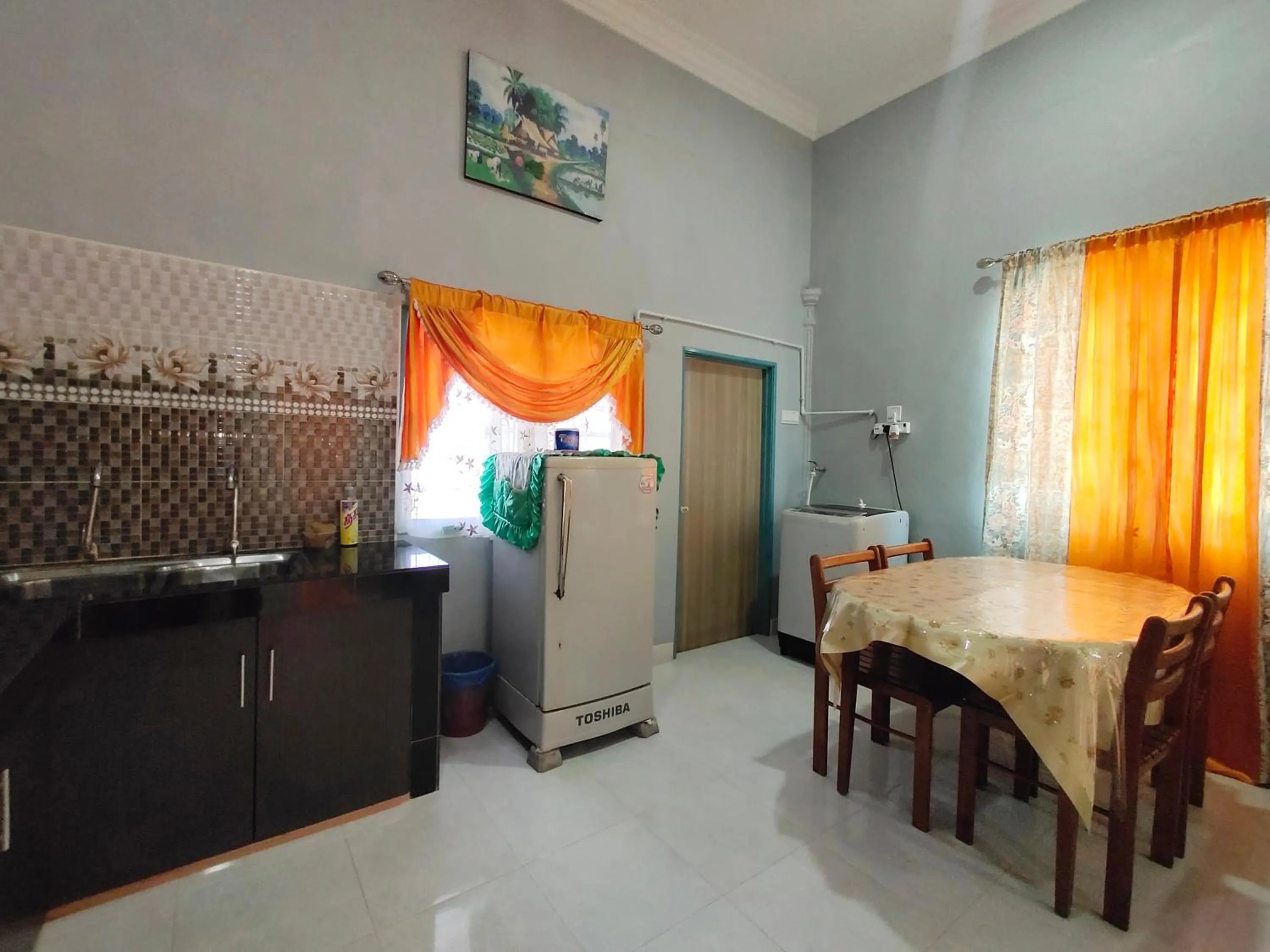 Ku's Roomstay