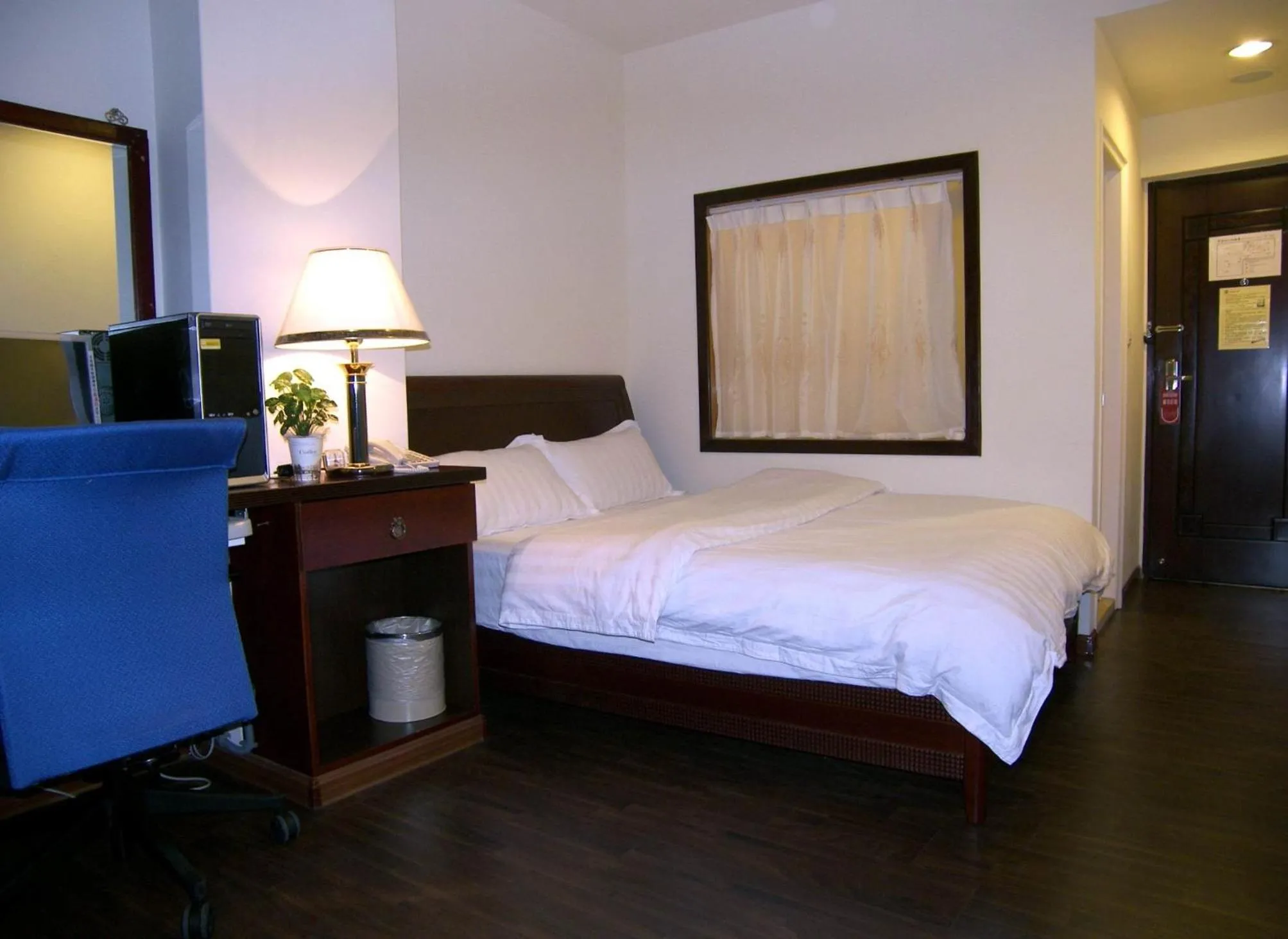 Bed in Dory Inn