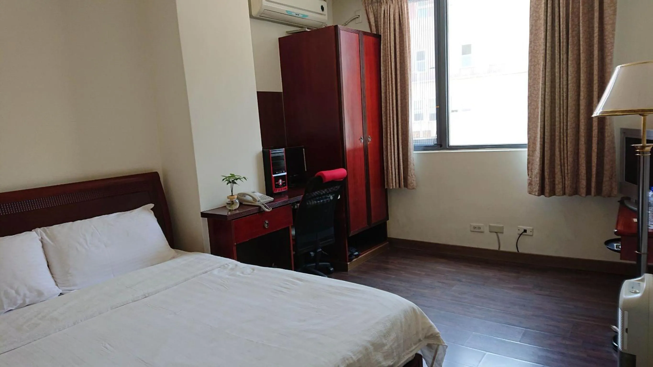 Bed in Dory Inn