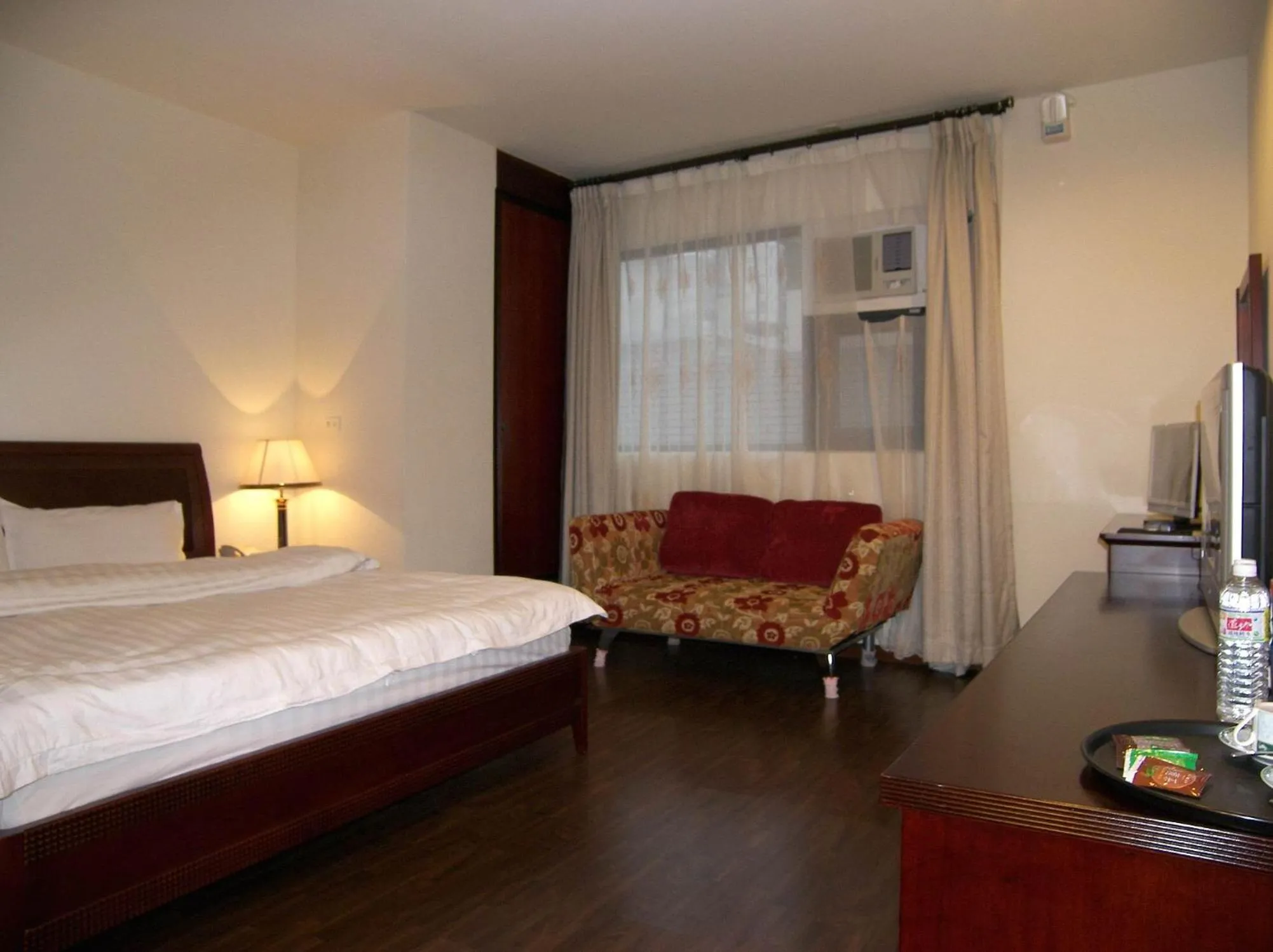 Bed in Dory Inn