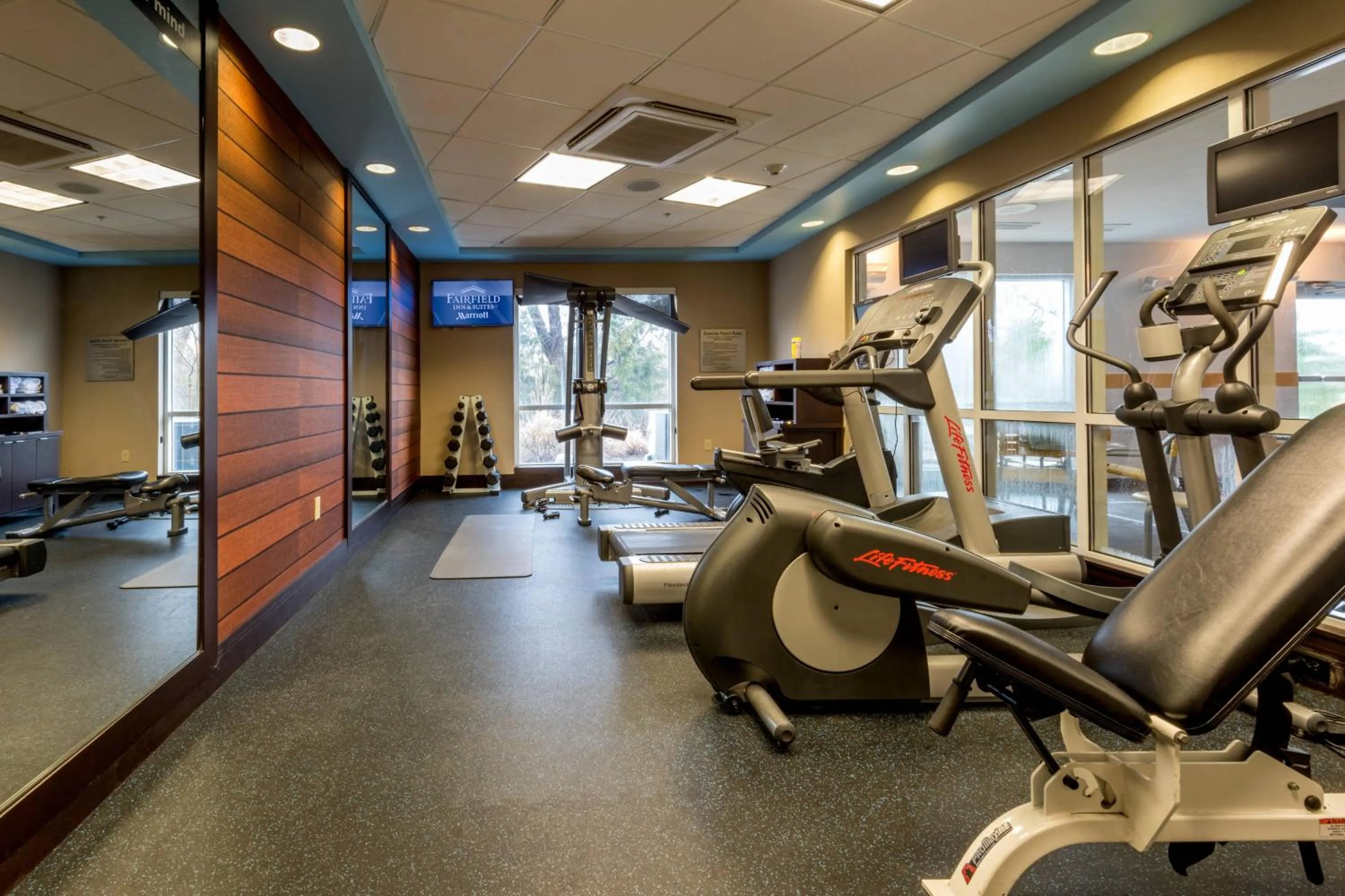 Fitness centre/facilities in Fairfield Inn & Suites by Marriott Montgomery Airport