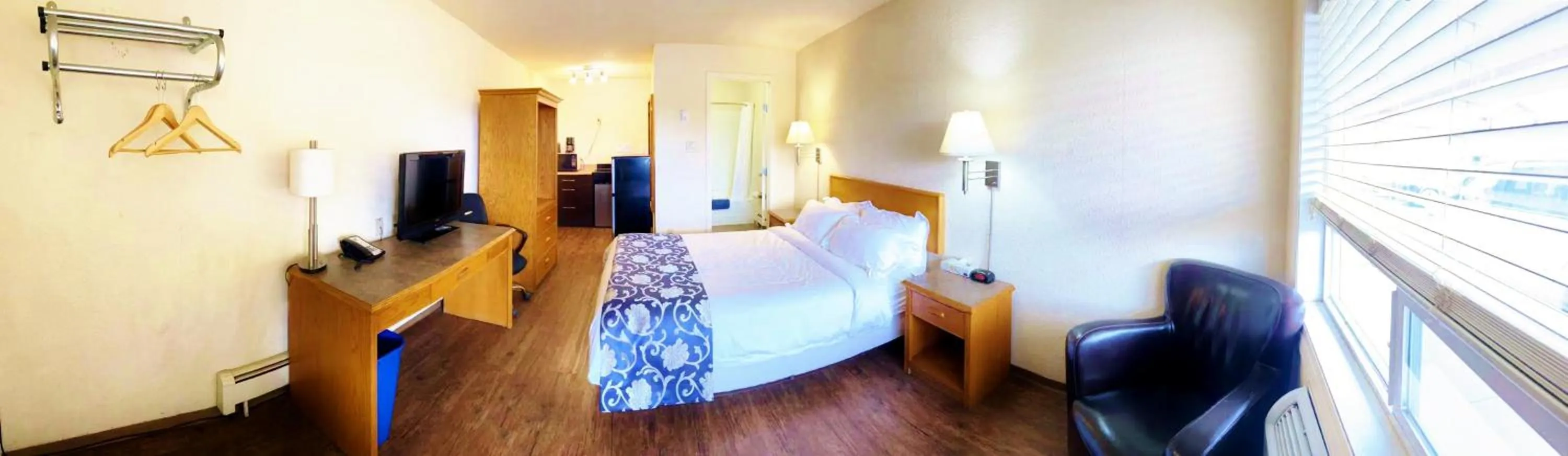 Bed in Grande Mountain Lodge