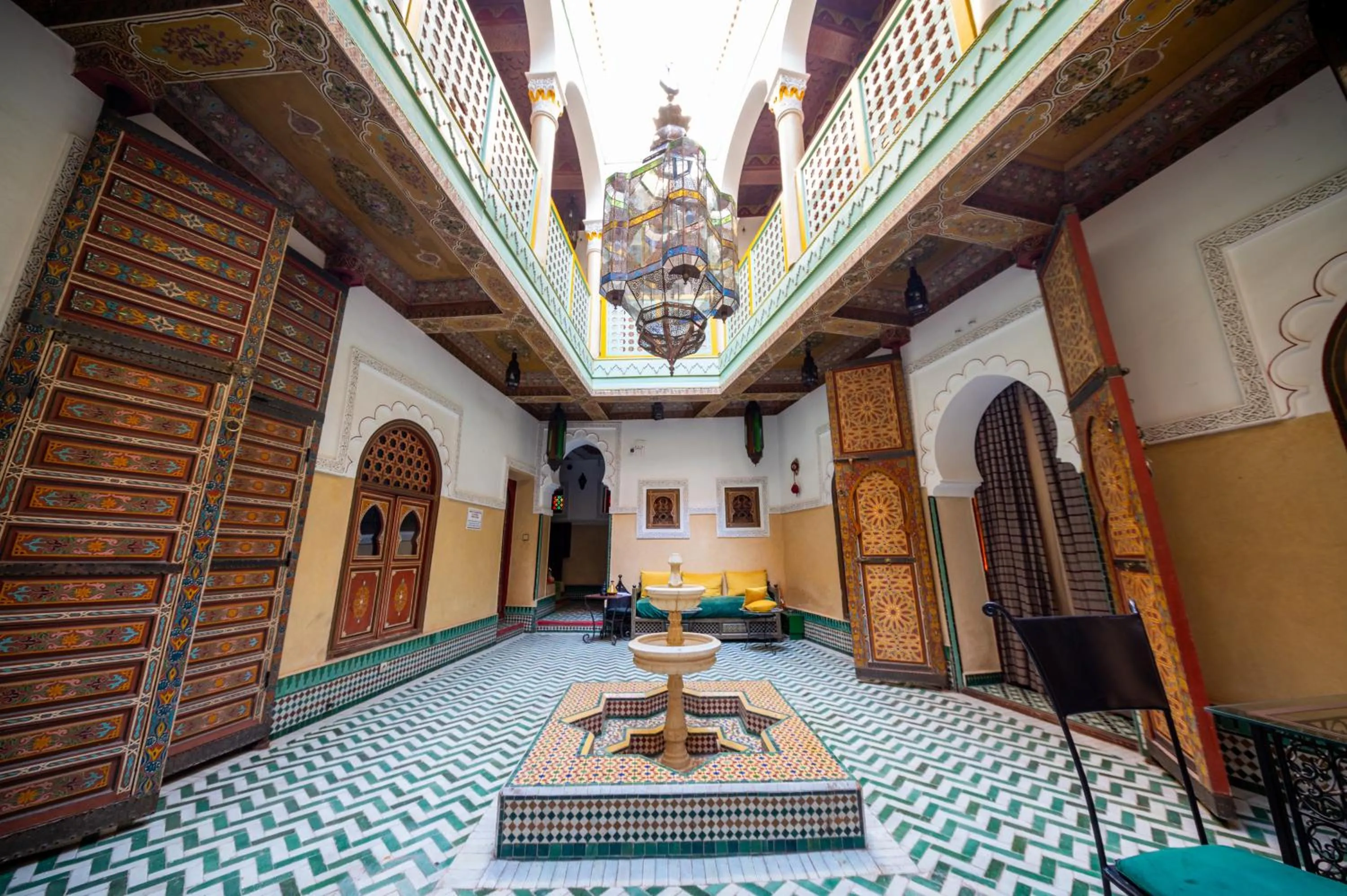 Property building in Maison Do