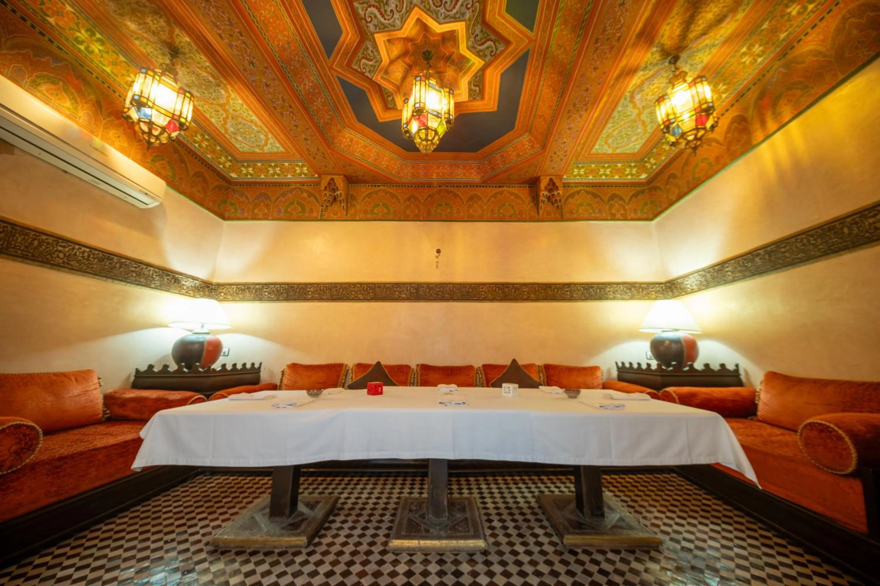 Restaurant/places to eat, Bed in Maison Do