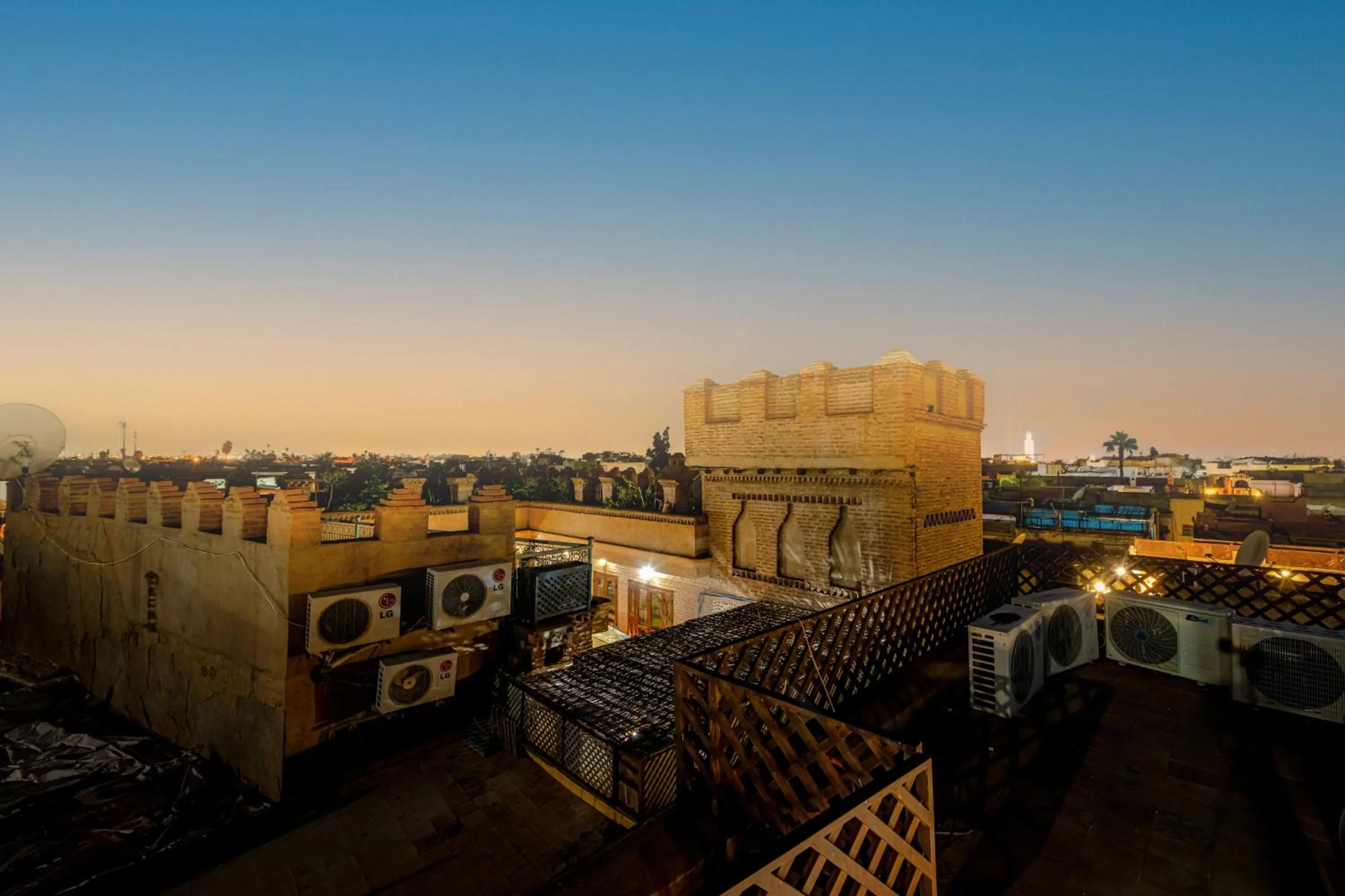 Property building in Maison Do