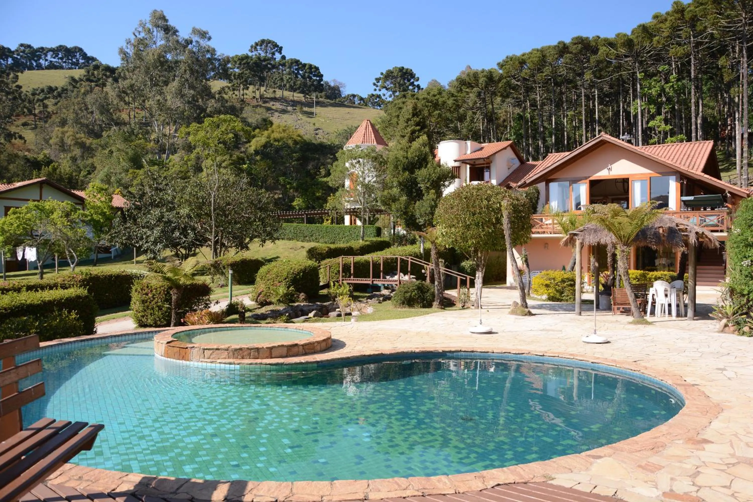Swimming pool in Pousada Vida Verde