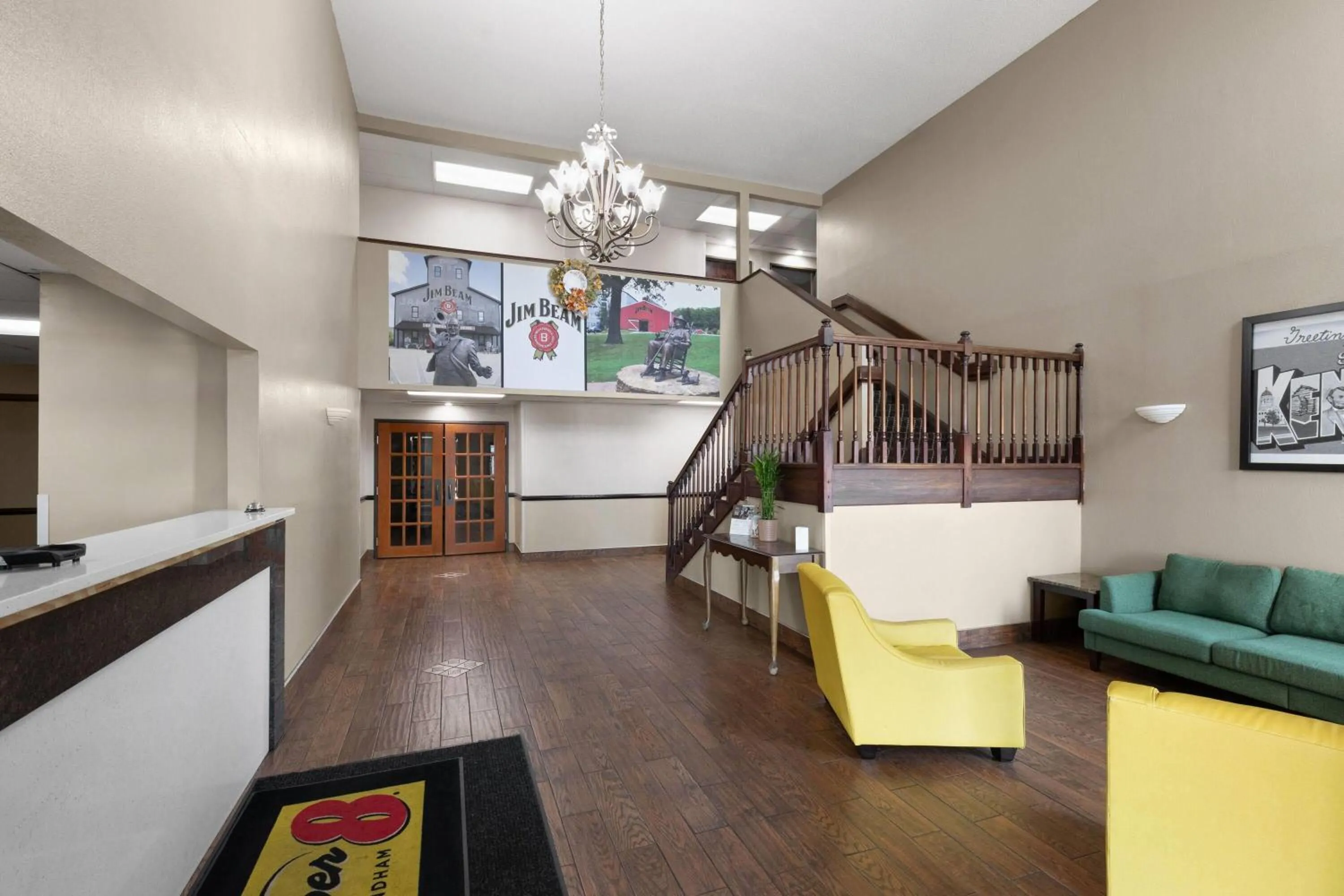 Lobby or reception in Super 8 by Wyndham Shepherdsville - Louisville South I65