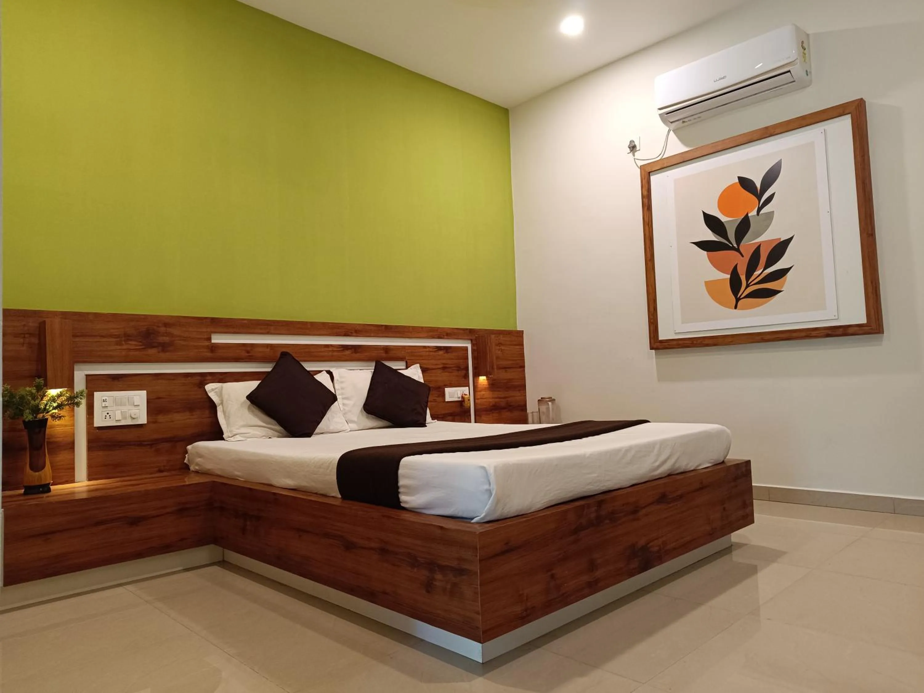 Bed in Serenity Resort Panhala