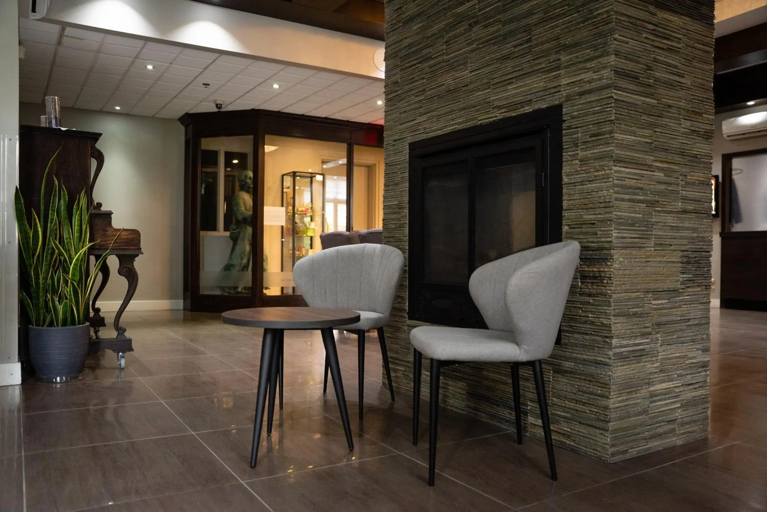 Lobby or reception in Hotel Montfort Lobby or reception in Hotel Montfort