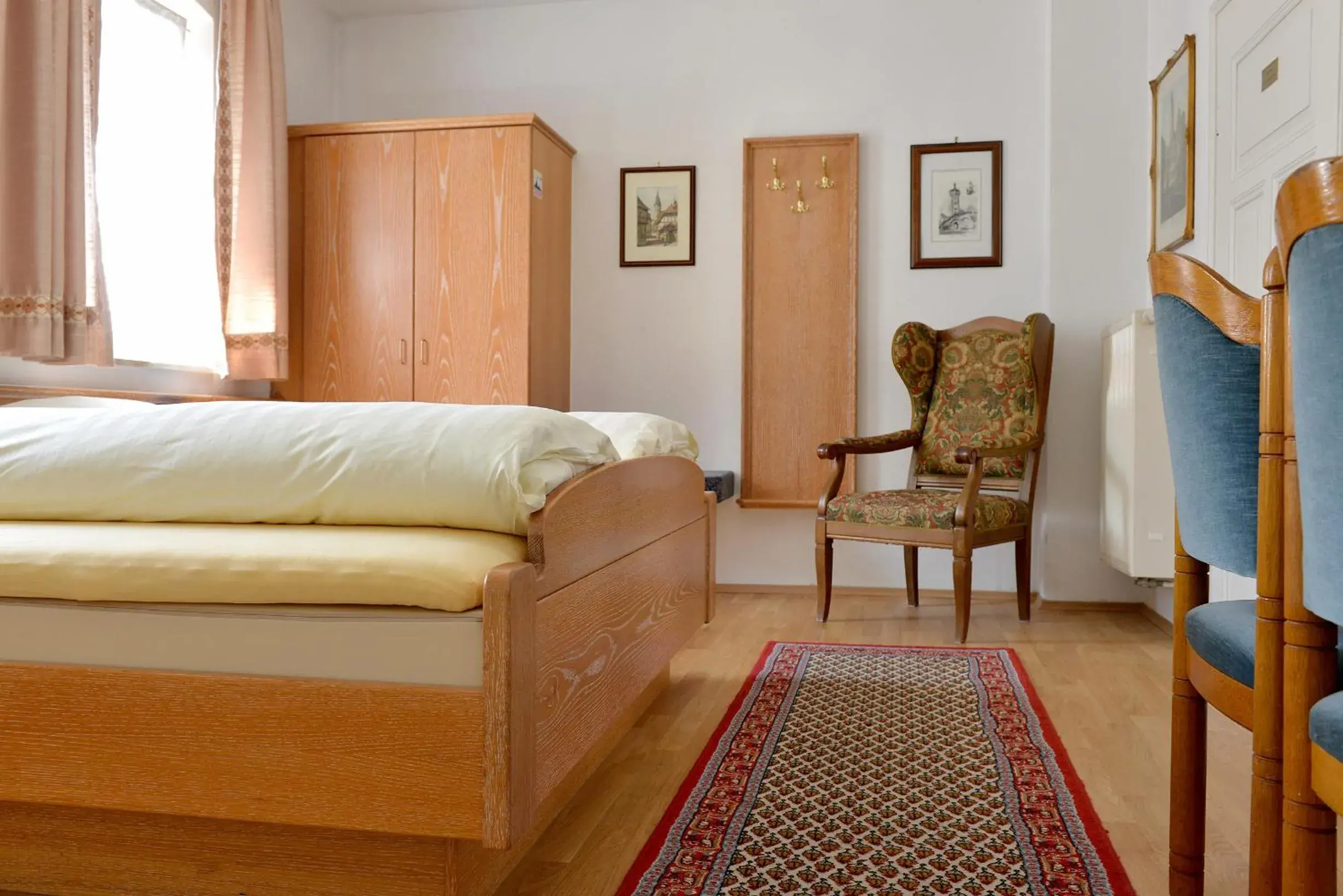 Double Room in Hotel Bezold Double Room in Hotel Bezold