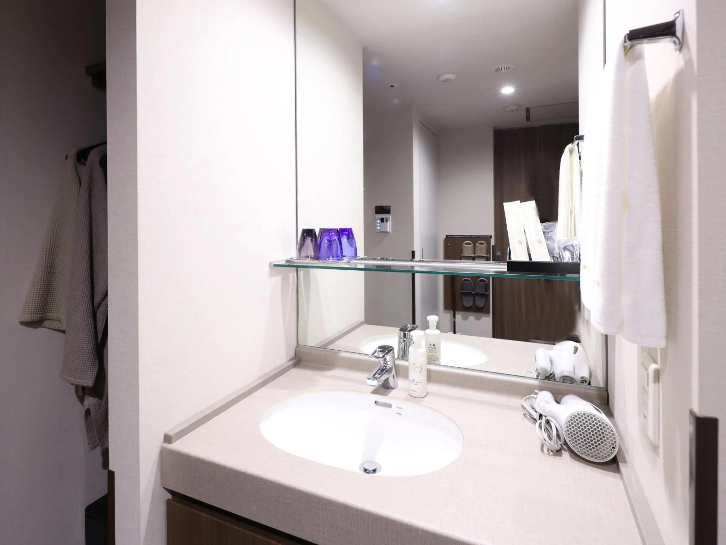 Photo of the whole room in Dormy Inn Premium Shibuya-jingumae