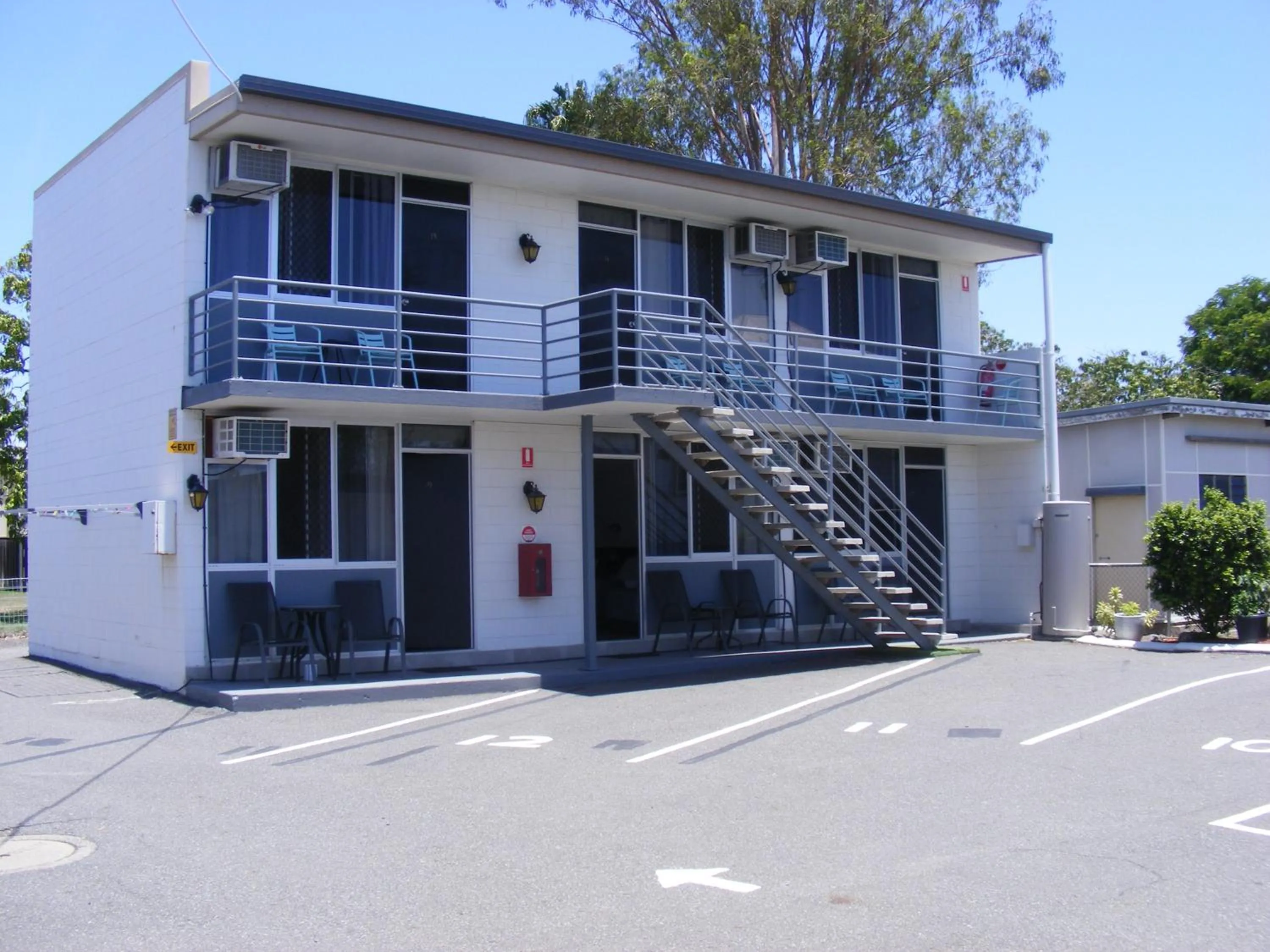 Property building in Motel Lodge