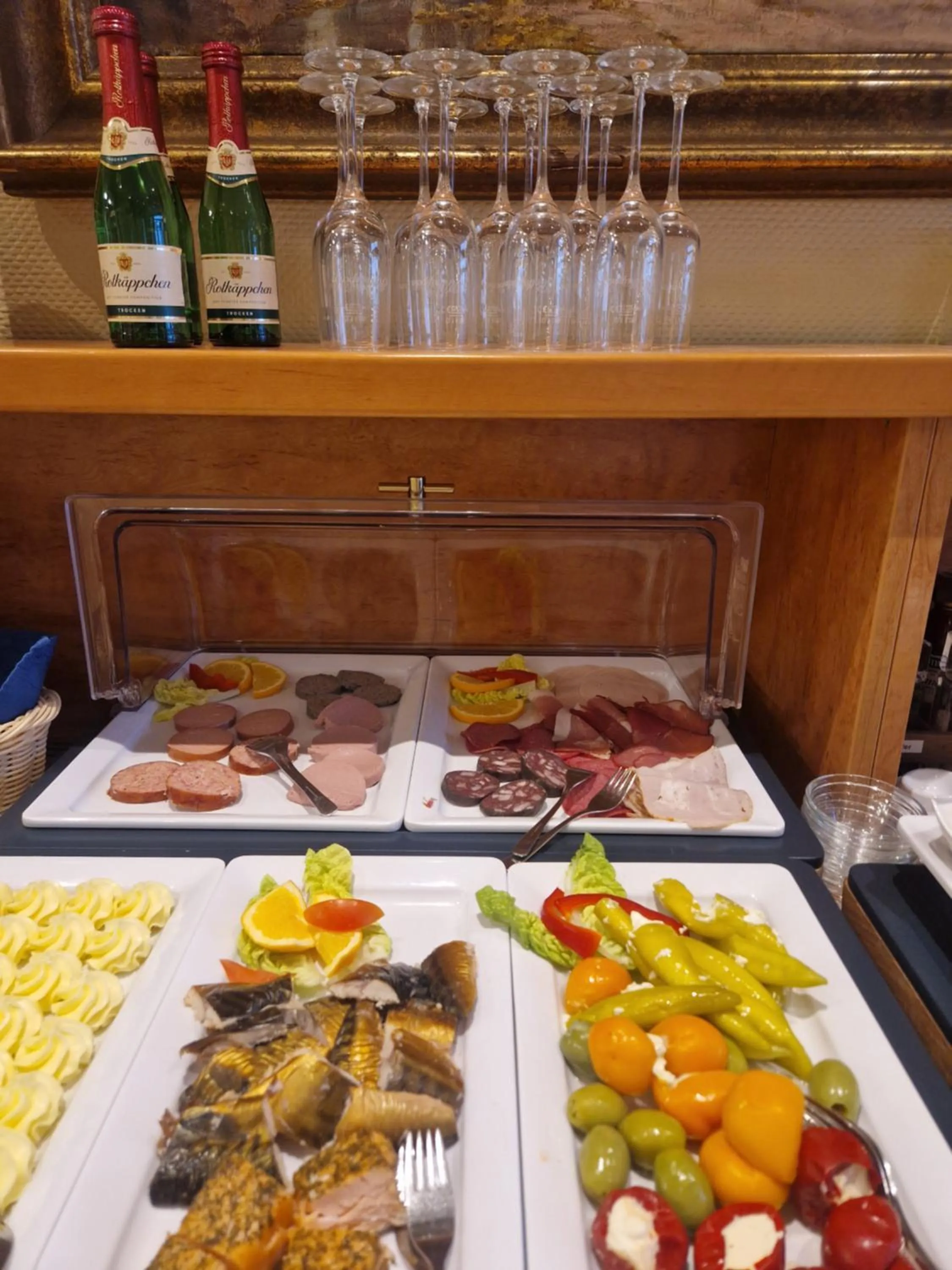 Food and drinks in Haus Seeblick Hotel Garni & Ferienwohnungen